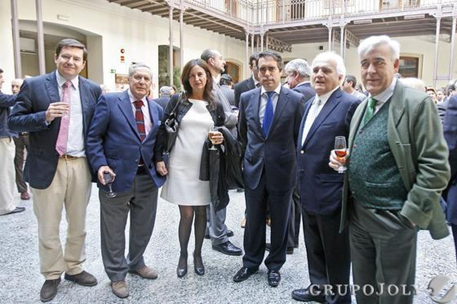 Enrique García Maiquez, José Ramón del Río, Ana María del Valle, Rafael Navas, Antonio Morillo y Joaquín Fernández López-Covarrubias.

Foto: Julio Gonzalez-Joaquin Pino-Jose Braza