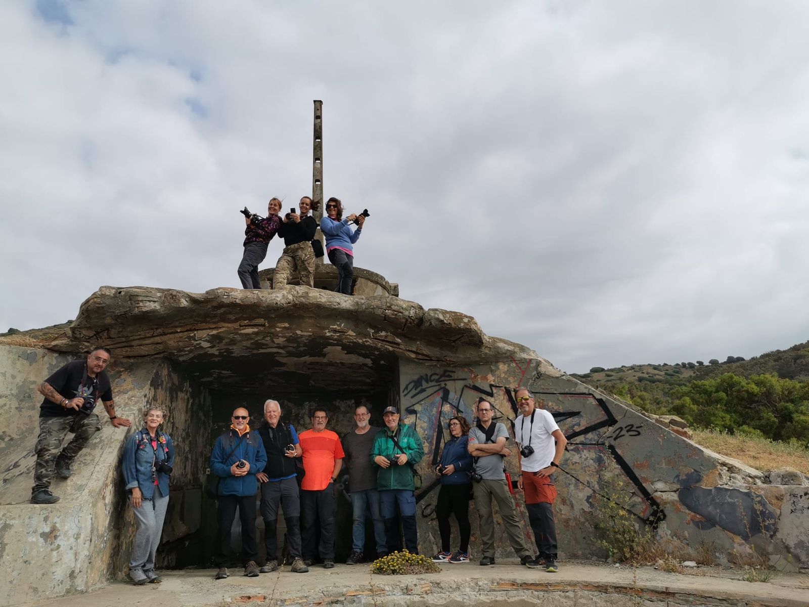 Los alumnos durante la salida a la Muralla del Estrecho.