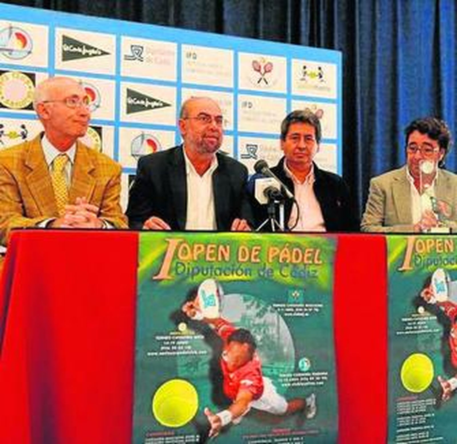 El Club La Salina acogió la presentación del Open Diputación.