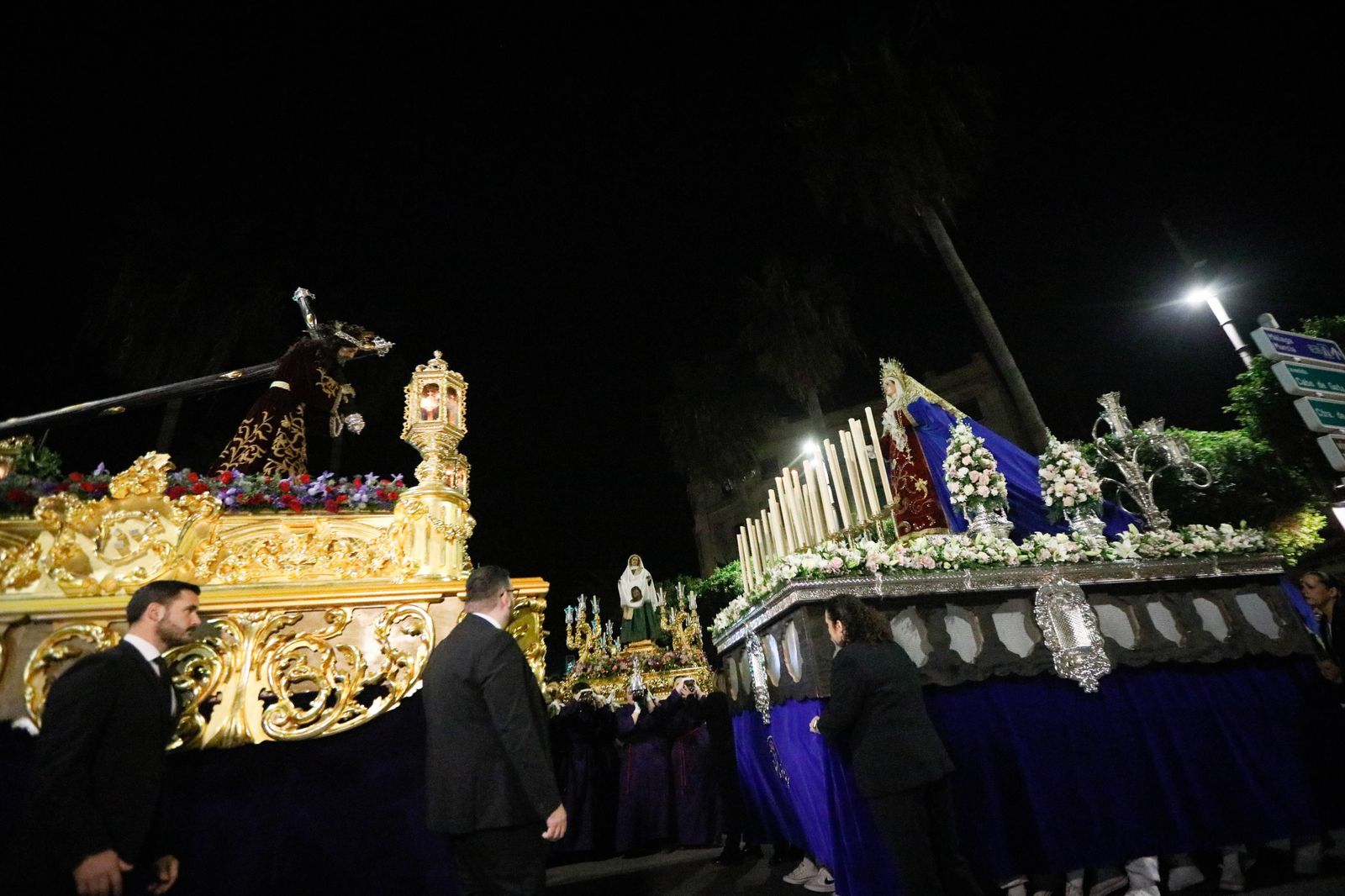 La procesión del Encuentro, en imágenes