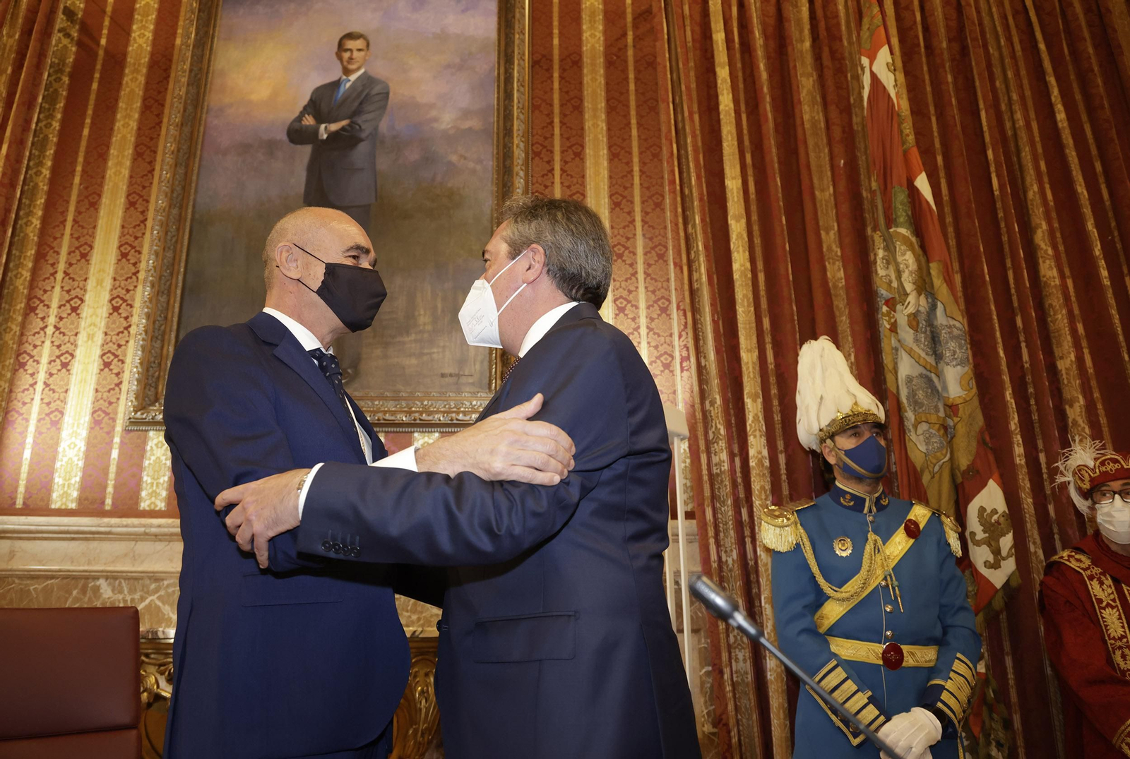 La investidura de Antonio Muñoz como Alcalde de Sevilla, en imágenes