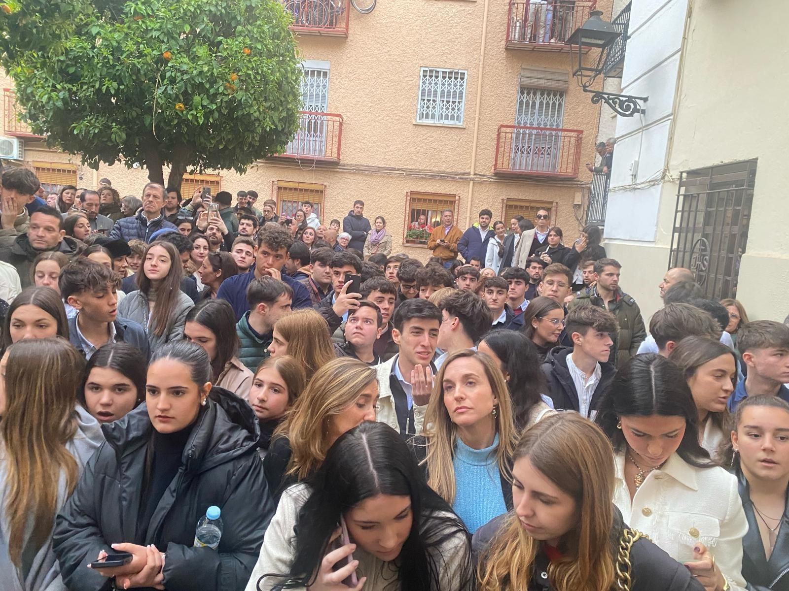 En imágenes: La Expiración trae de vuelta la ilusión de los cofrades jiennenses