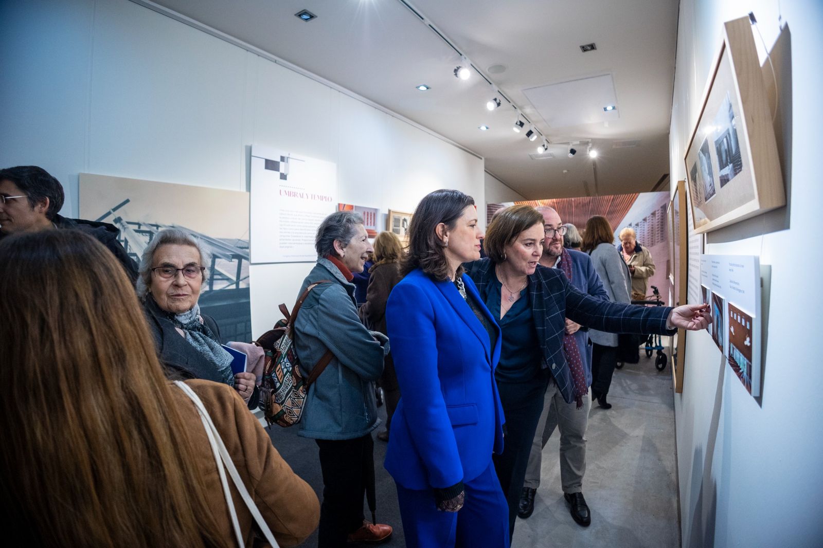 Exposición sobre la capilla del colegio de las Carmelitas en San Fernando