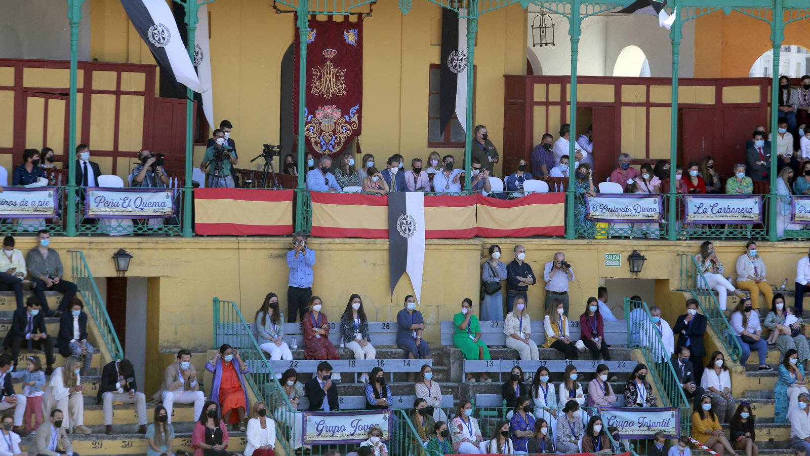 Imágenes de la Misa de Pentecostés en la Plaza de Toros de Jerez