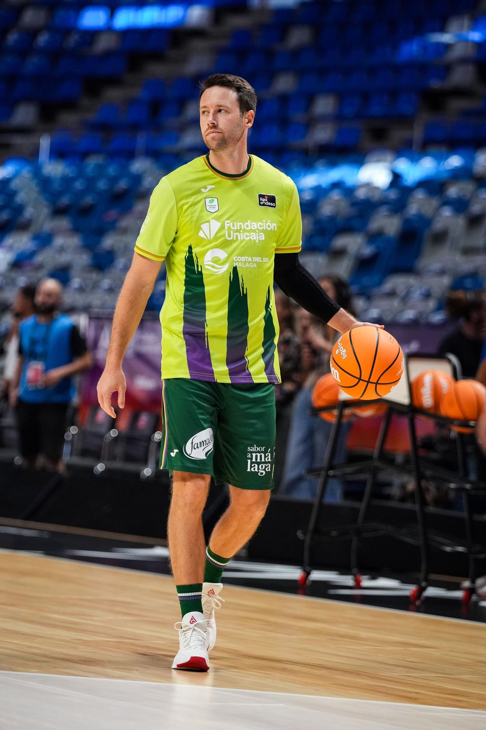 Unicaja-Valencia: Abrazos de viejos conocidos