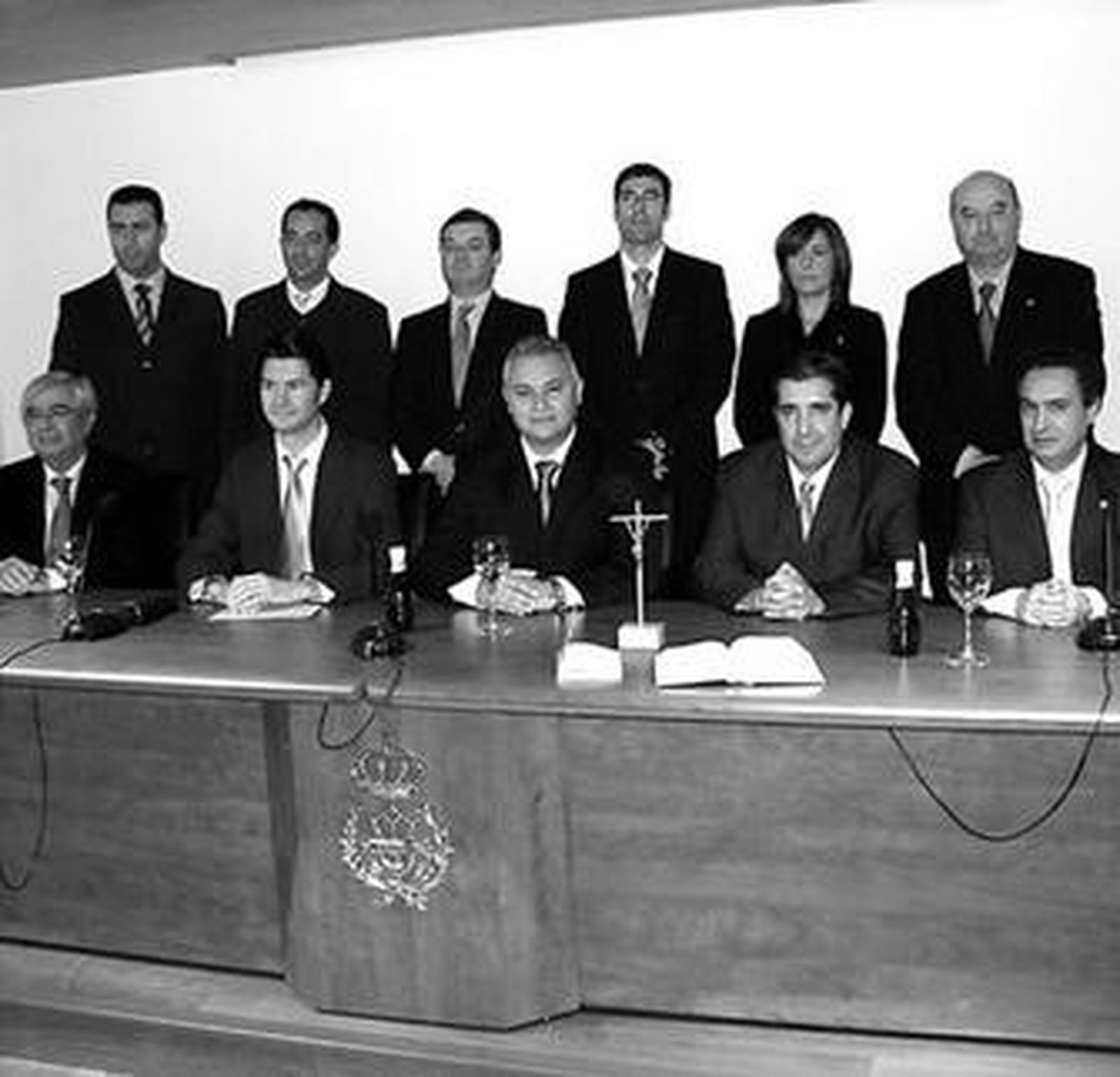 La nueva junta directiva del Colegio de Peritos.