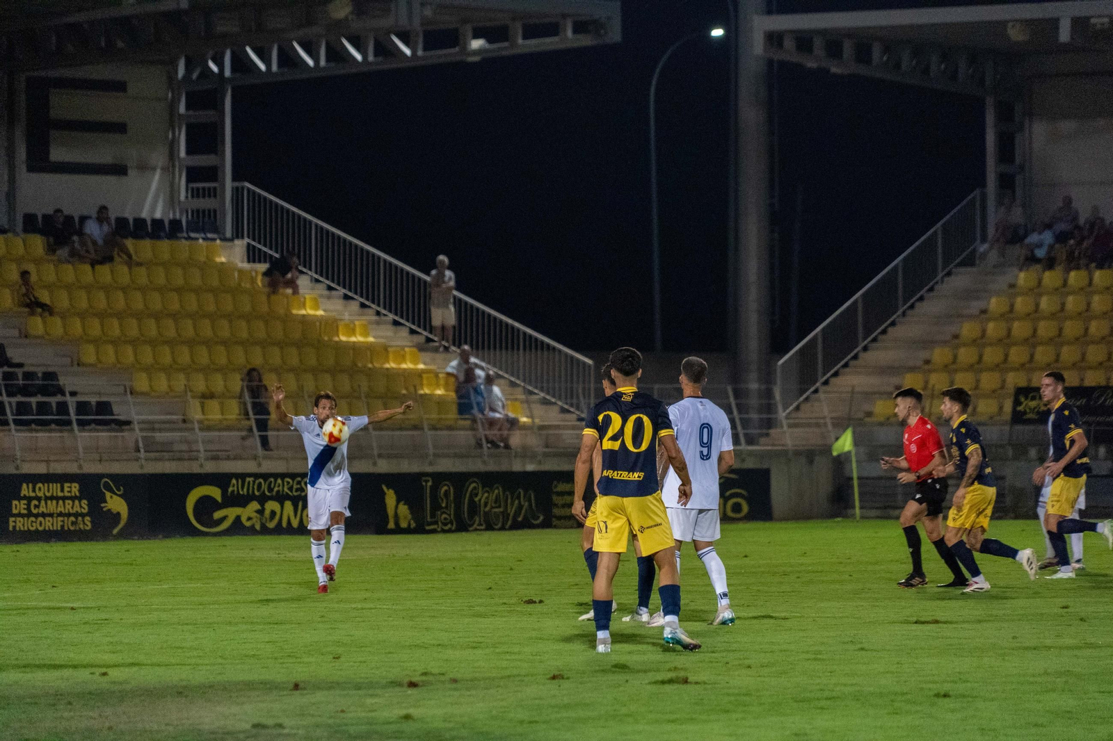 Imágenes del partido AD Merida - Recreativo de Huelva del Trofeo de la Bella