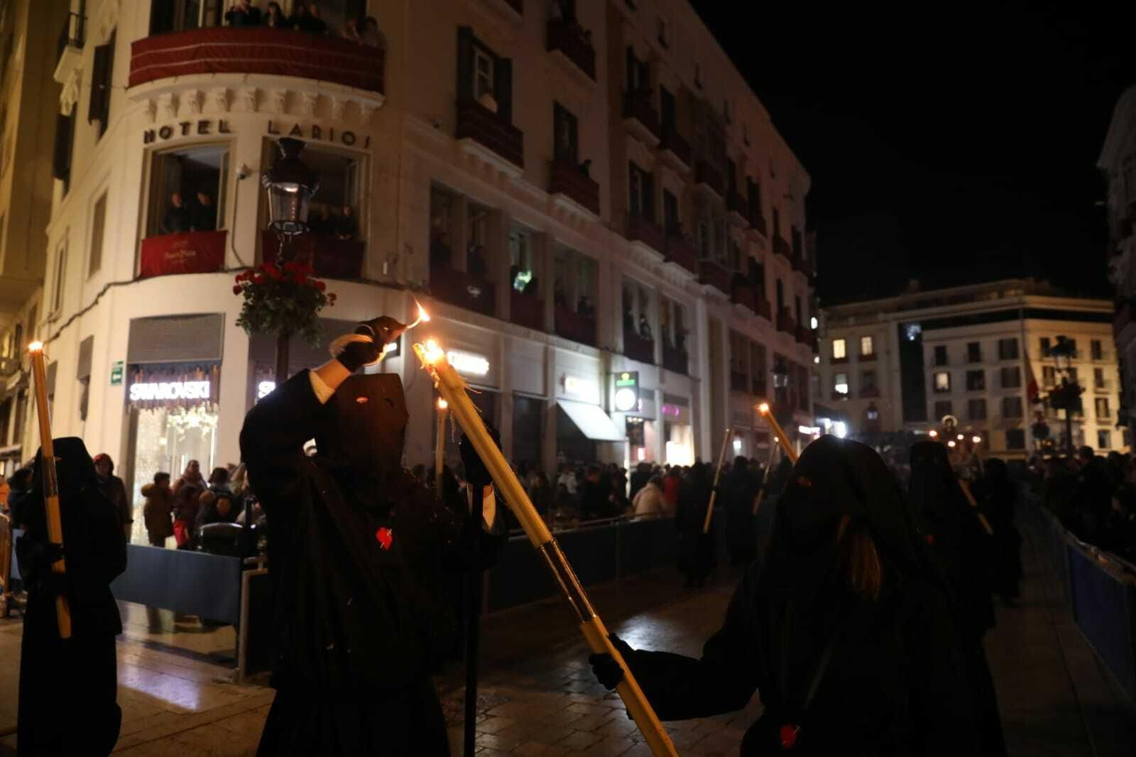 Las fotos de las Servitas del Viernes Santo en Málaga