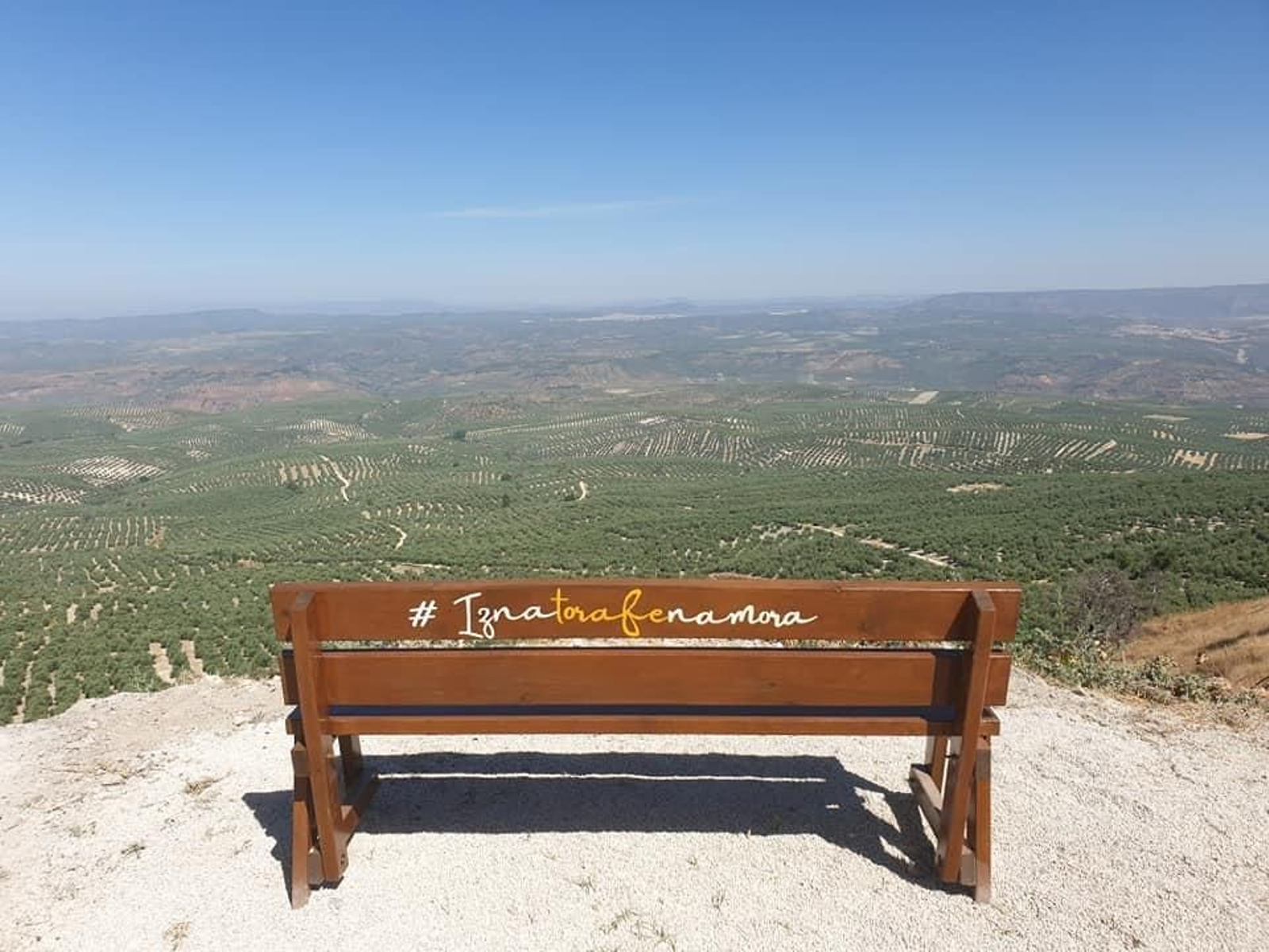 La vista del frente de la Sierra de Las Villas es espectacular. La vista del frente de la Sierra de Las Villas es espectacular.