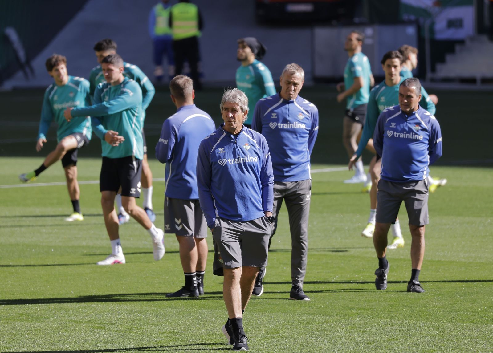 Las fotos del entrenamiento del Betis a puerta abierta