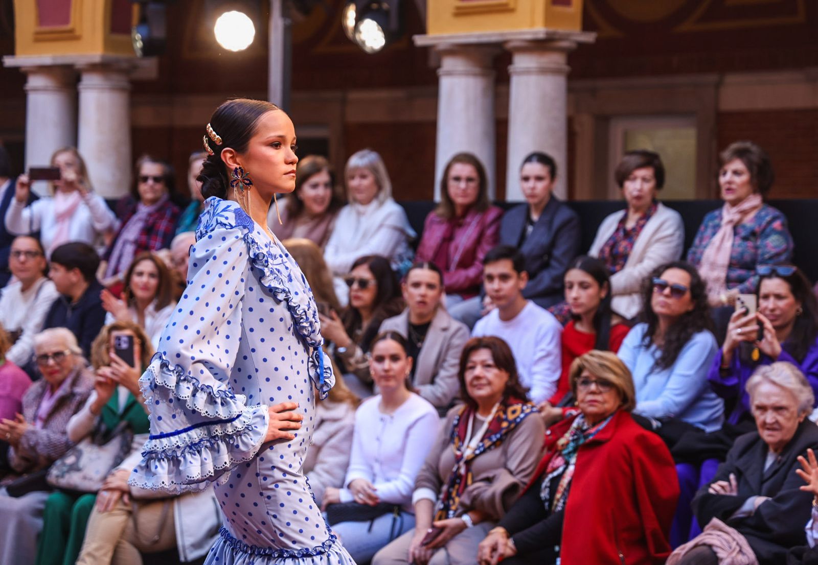 Fotografías de la Pasarela Huelva Flamenca 2026