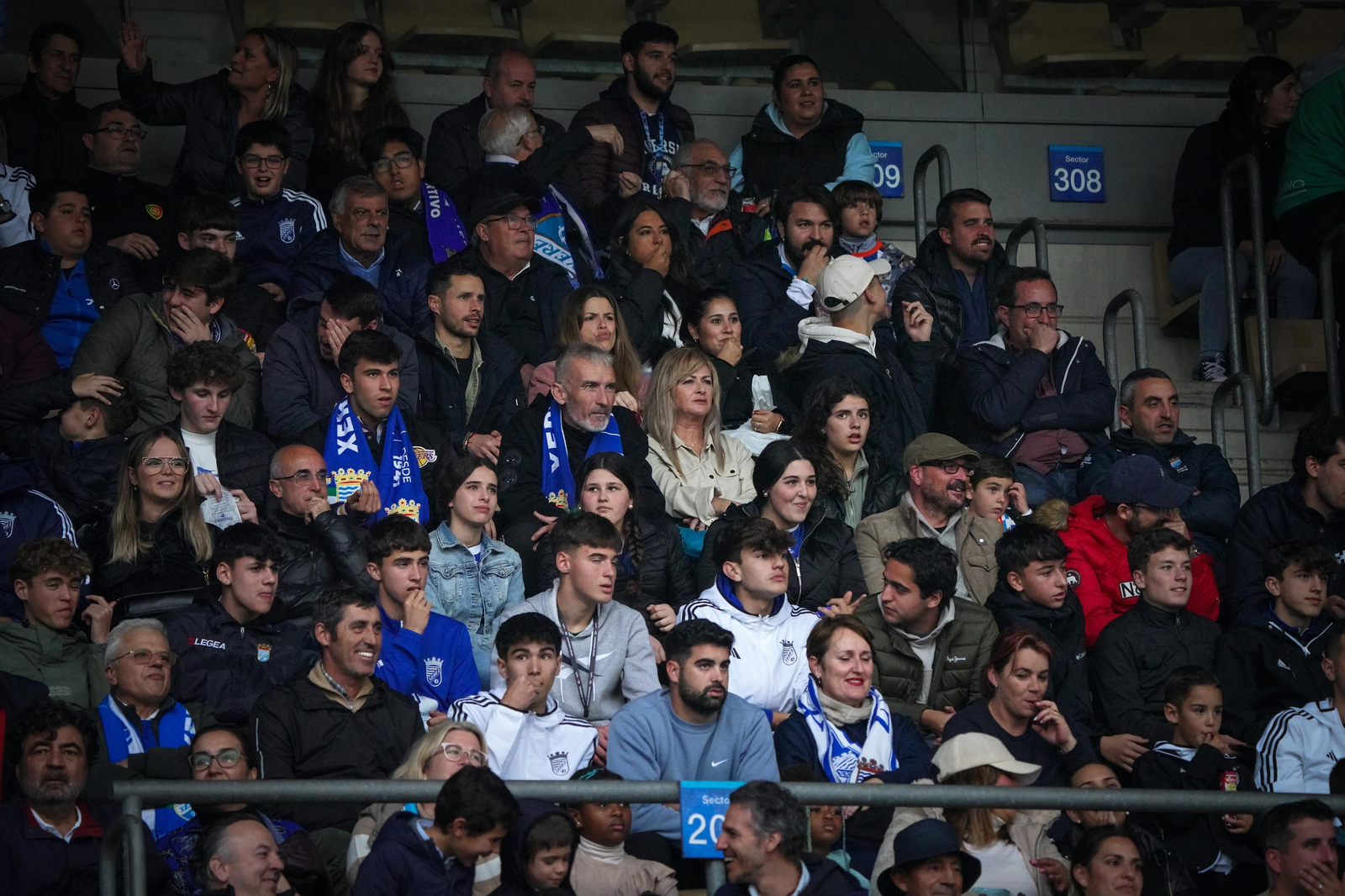 Búscate en el partido del Xerez CD - Cabecense