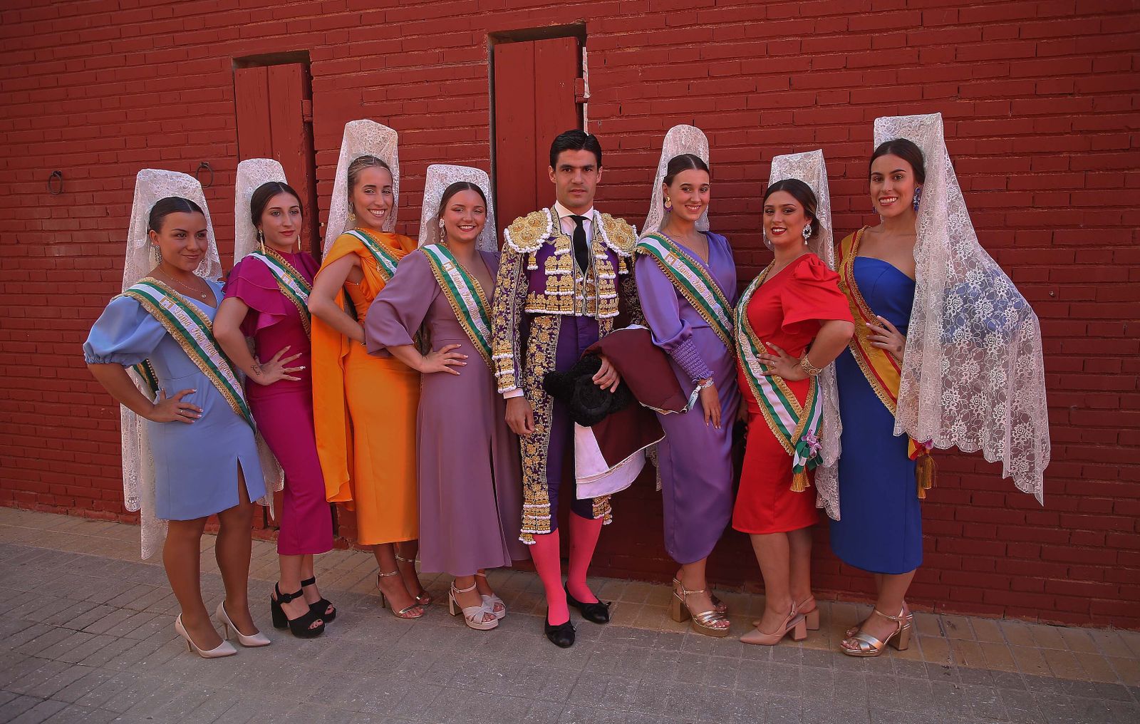 Fotos de la corrida del jueves de la Feria Taurina de Algeciras 2023:  Salvador Vega, Roca Rey y Pablo Aguado