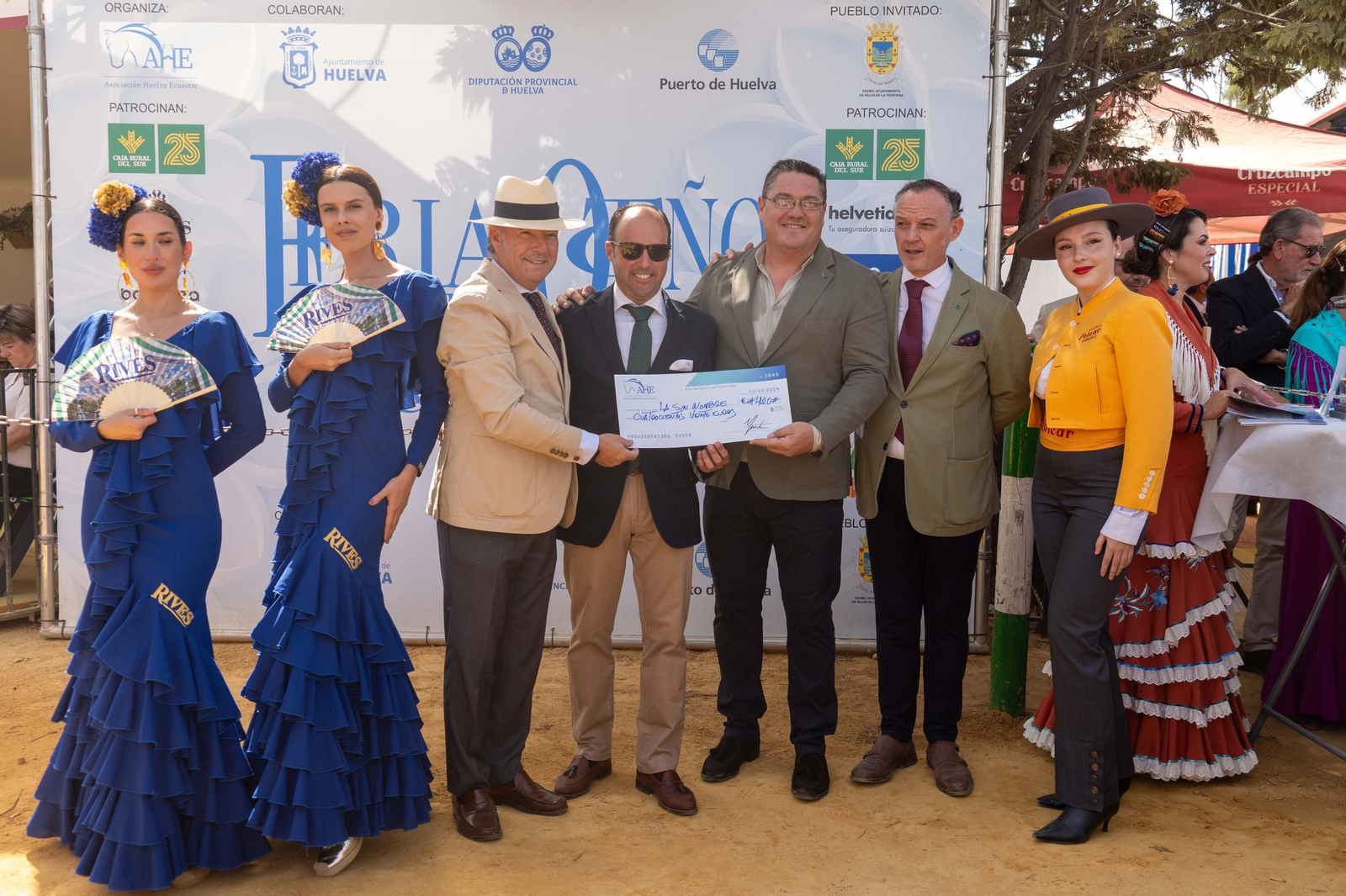 Imágenes de la entrega de reconocimientos de la X edición de la Feria de Otoño y del Caballo 2025 de Huelva