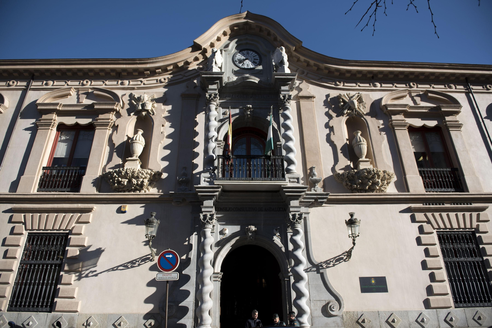 Fachada del Consejo Consultivo en Granada.