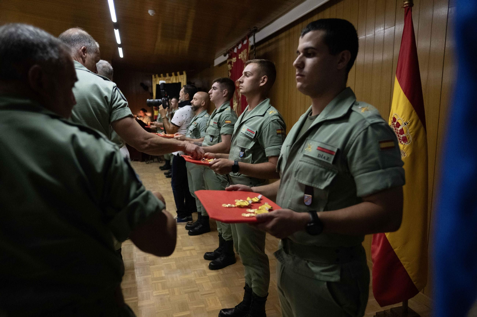 Condecoración del Tercio Alejandro Farnesio 4º de la Legión, en imágenes