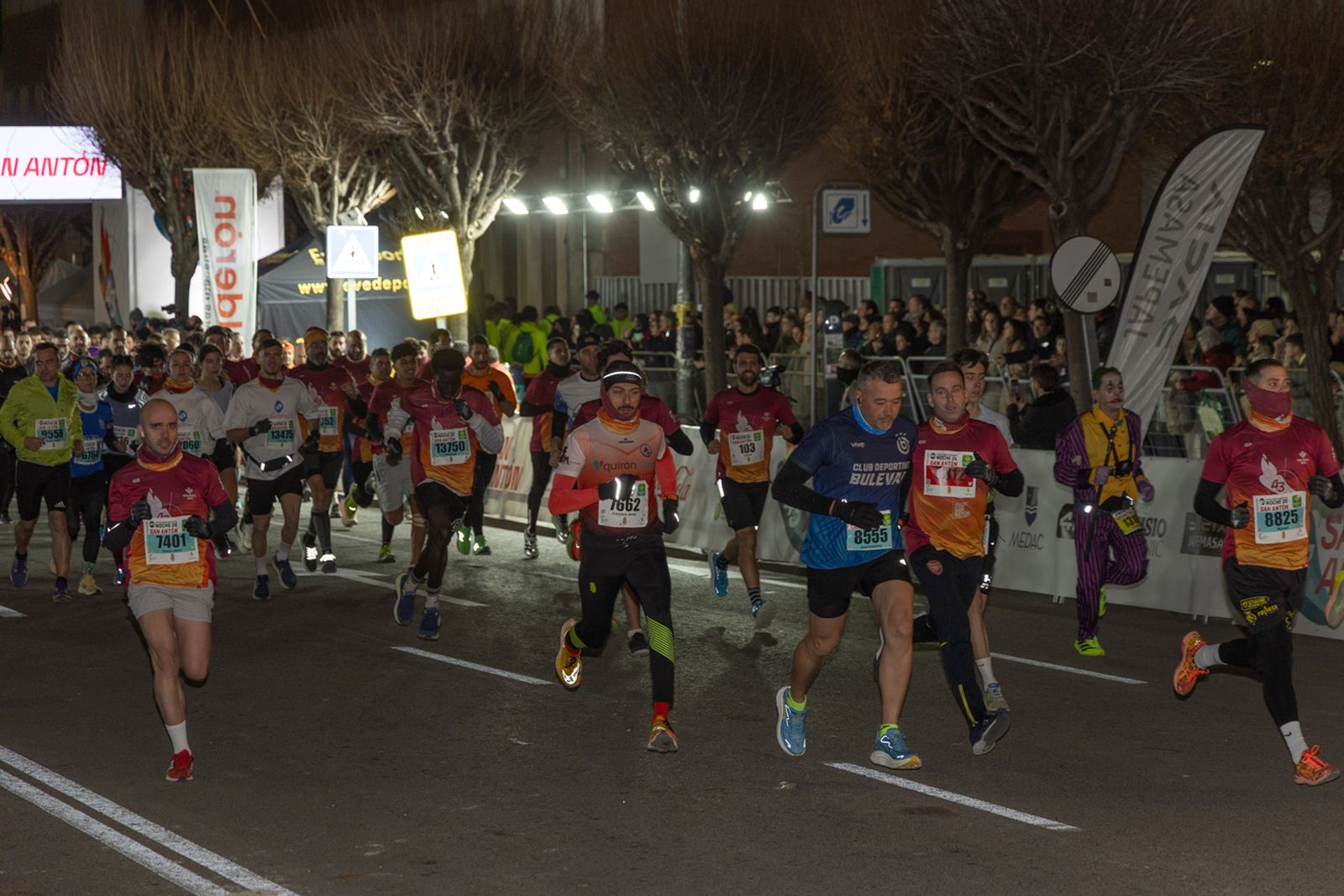 Encuéntrate en la salida de la Carrera de San Antón 2026, en imágenes (2)