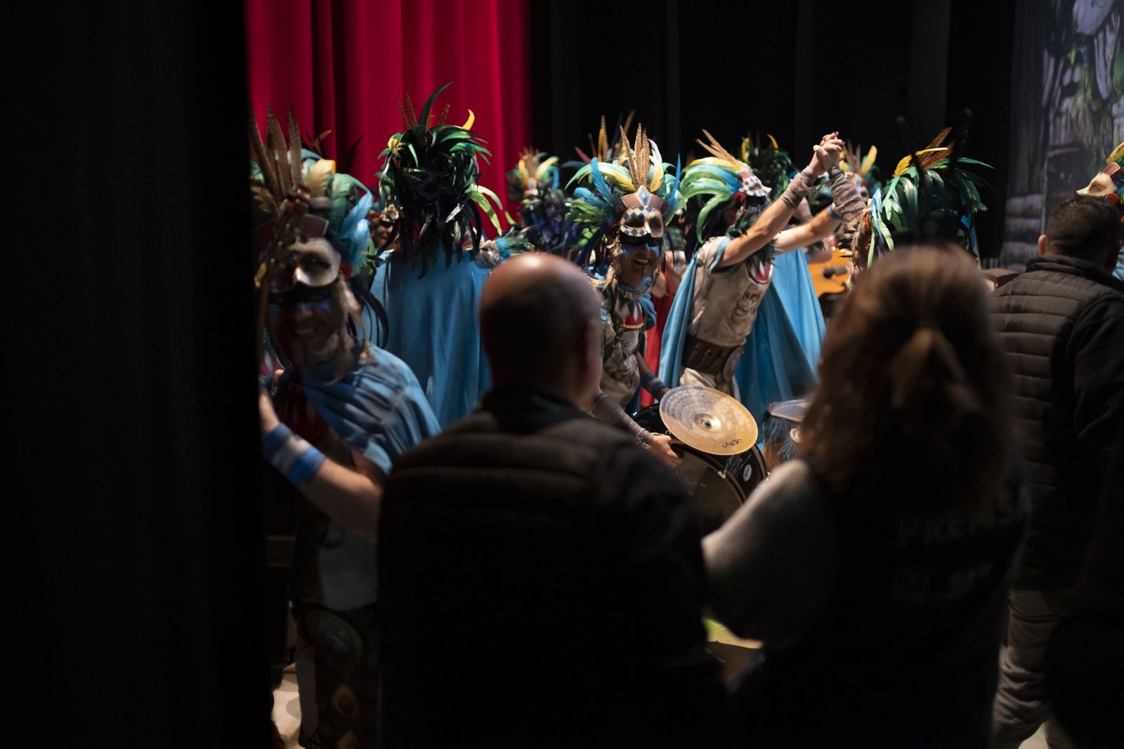 Imágenes de la actuación de la comparsa de Bollullos "El sacrificio" en el Carnaval Colombino