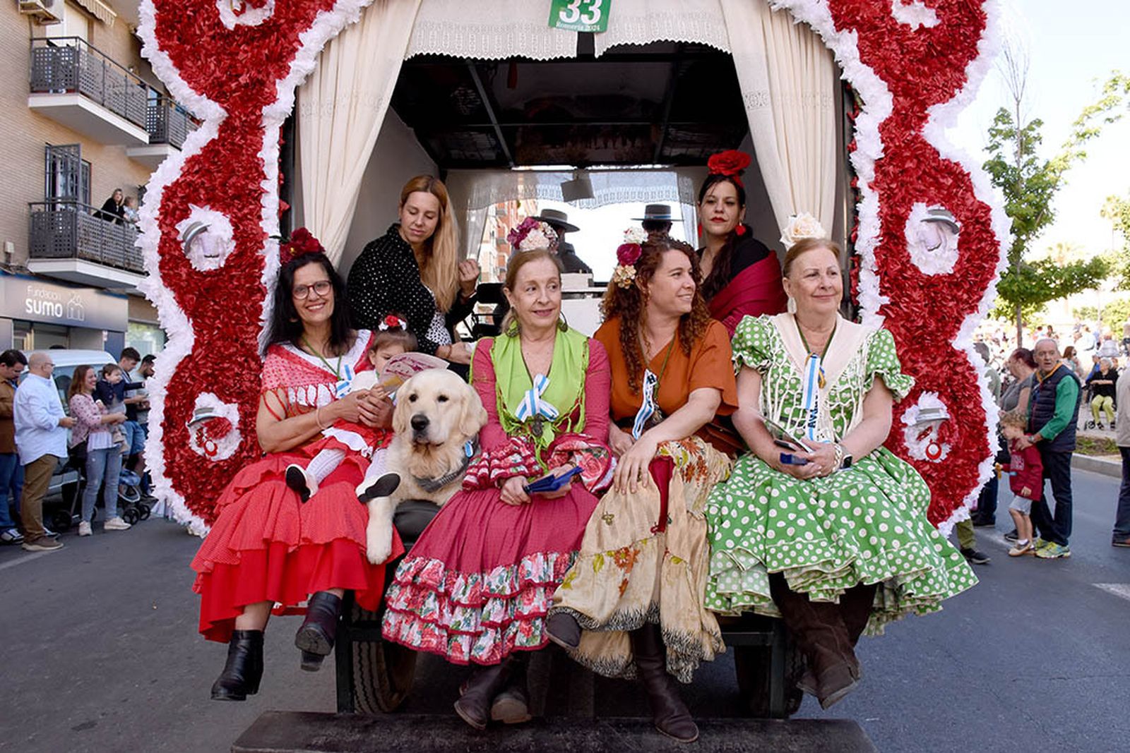 Imágenes de los carros de la Hermandad del Rocío de Huelva