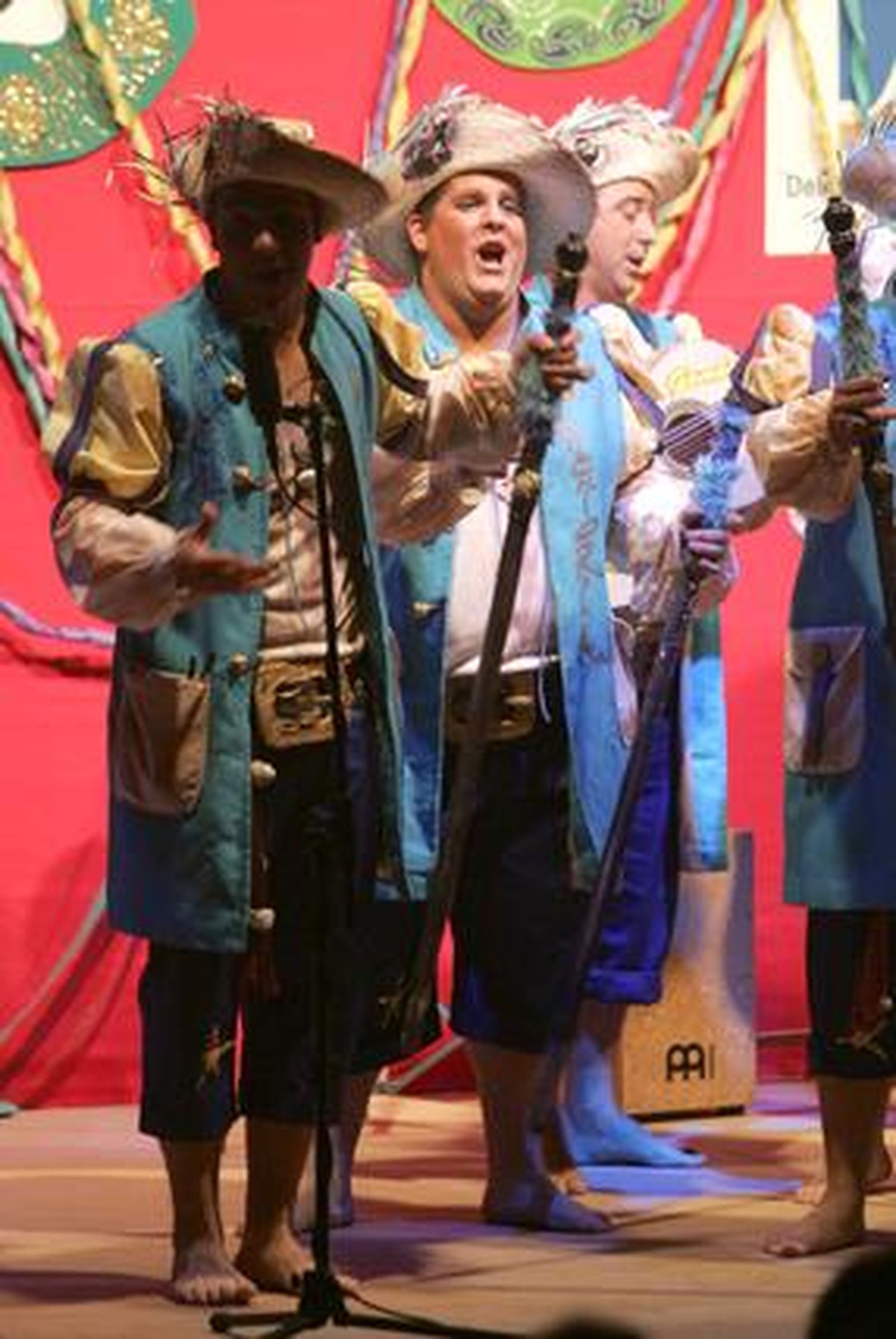 Comparsa tarifeña 'El reino de la playa'

Foto: José María Quiñones