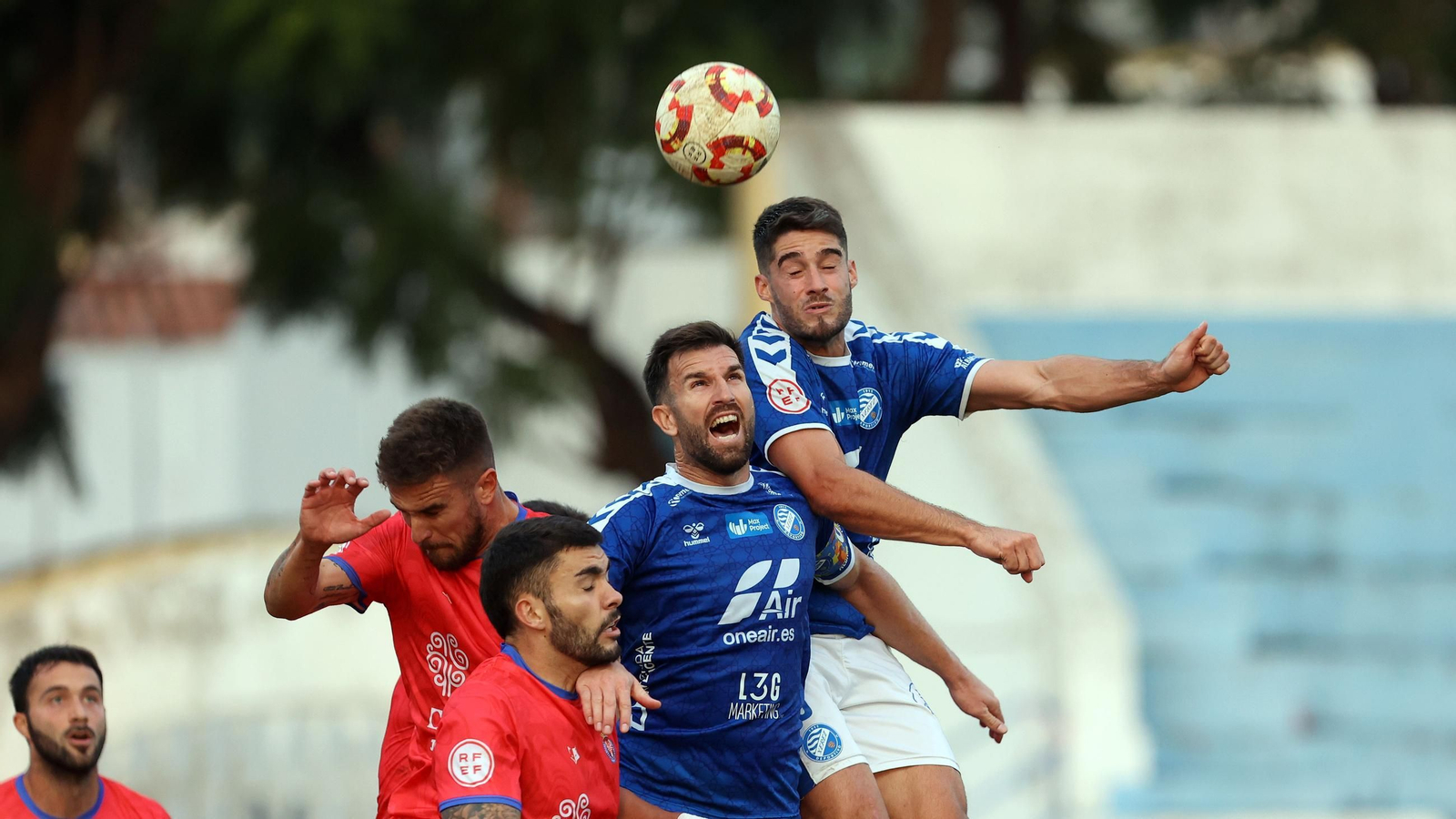 Imágenes del Xerez DFC contra la Deportiva Minerva en el Pedro Garrido de Jerez