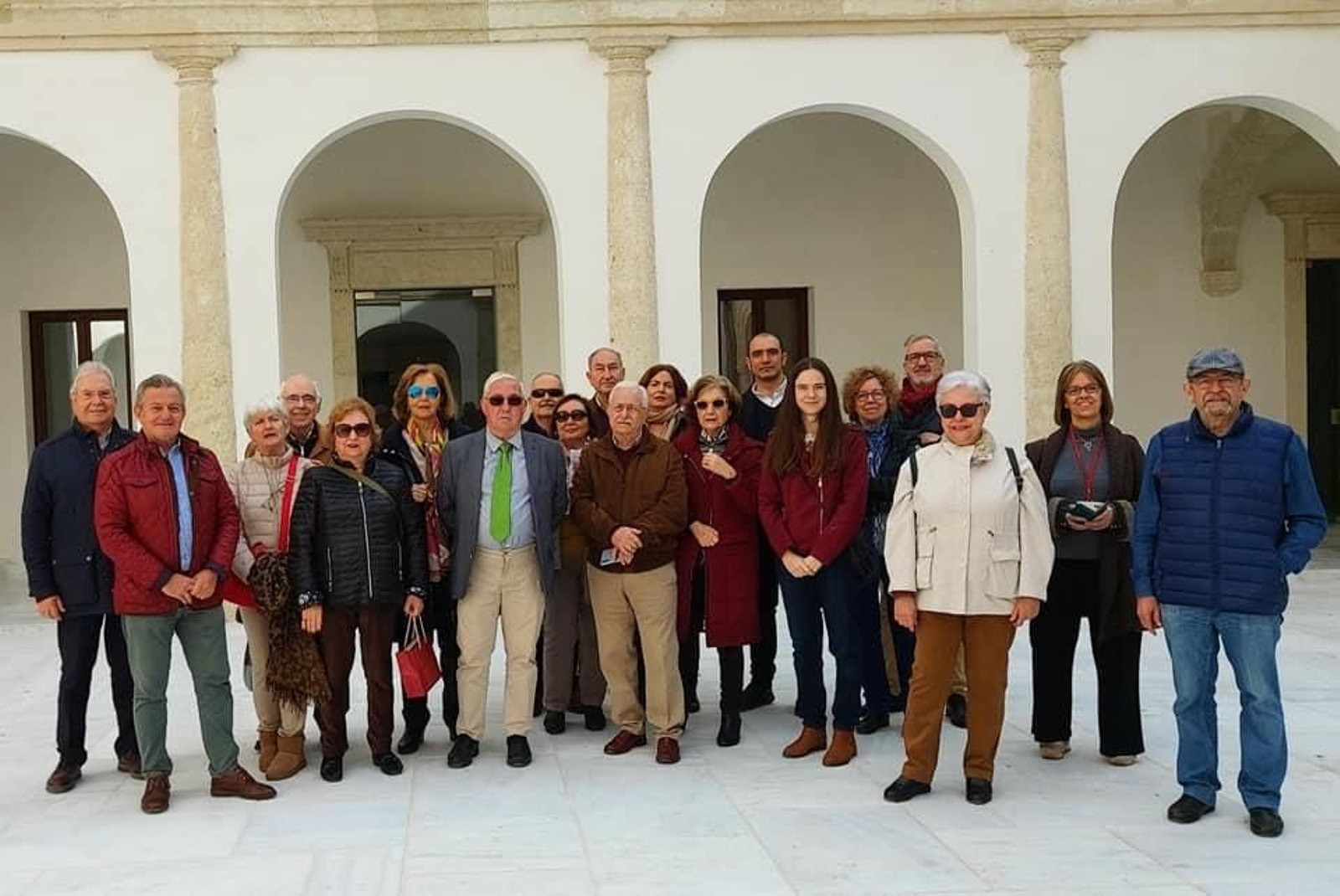 Miembros del Foro Almería Centro, en su visita al Hospital Provincial.