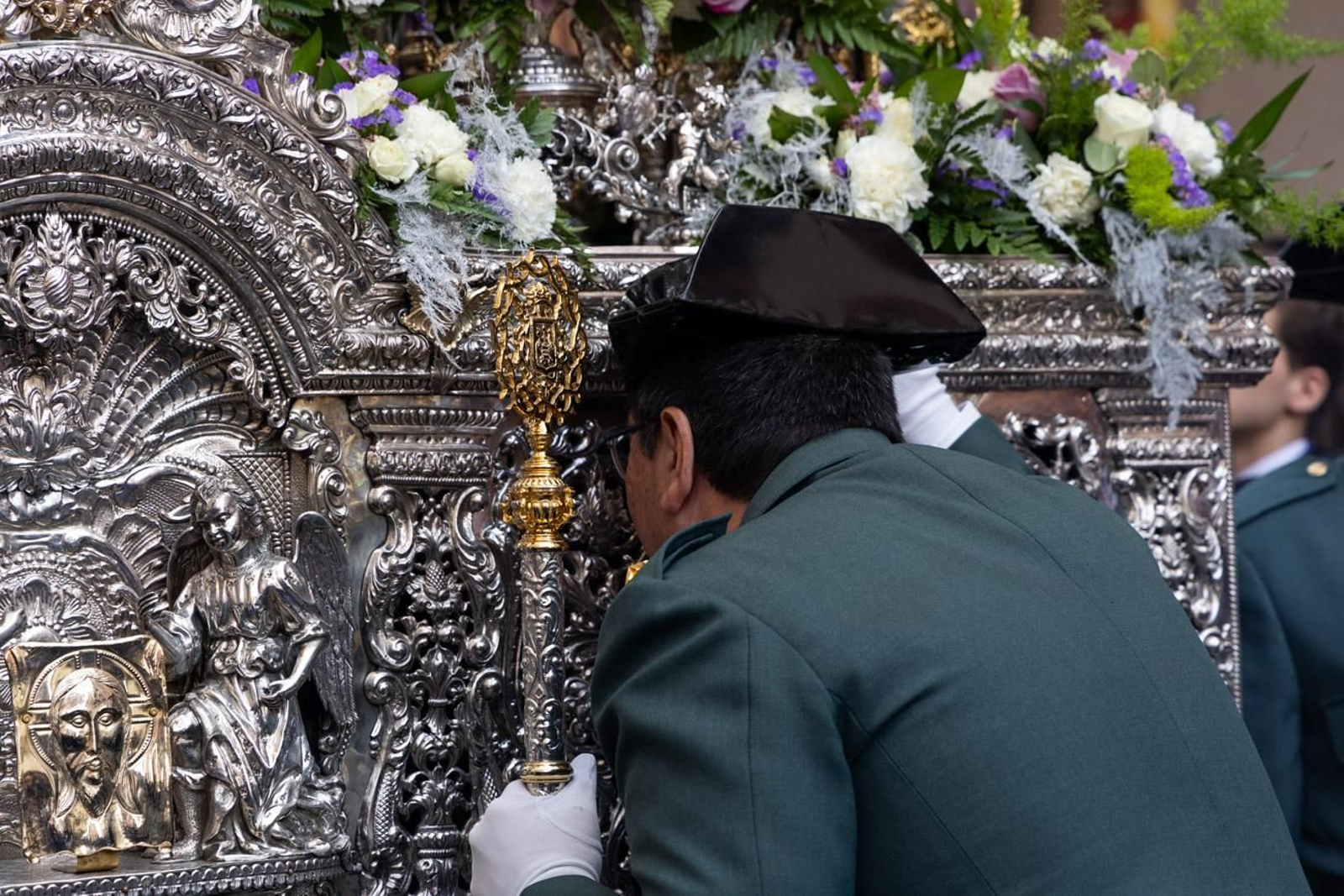 Las cofradías de la Vera Cruz, Expiración y Gran Poder lucen sus cortejos en la calle