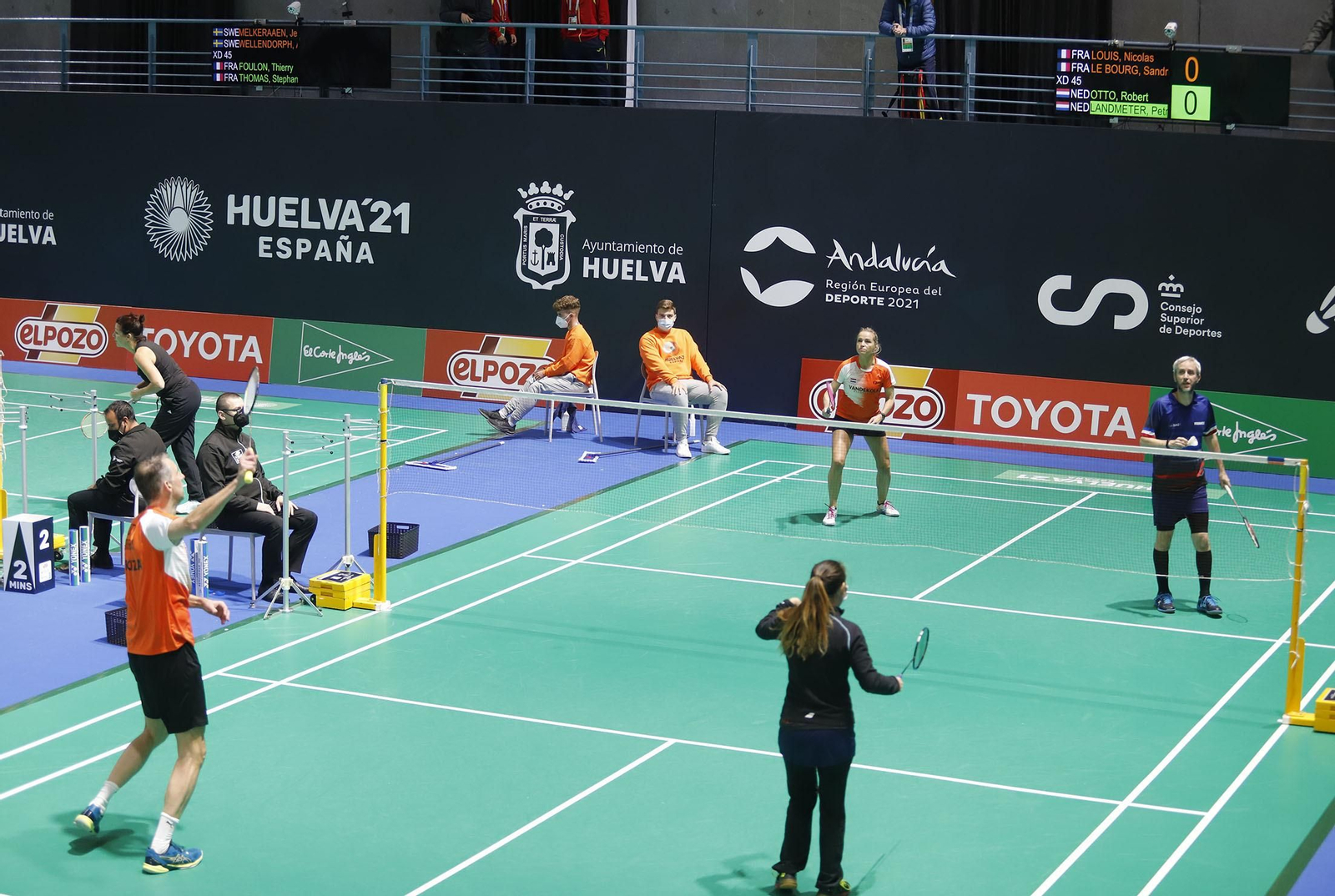 Imágenes del primer día de competición del Mundial senior de bádminton de Huelva 2021