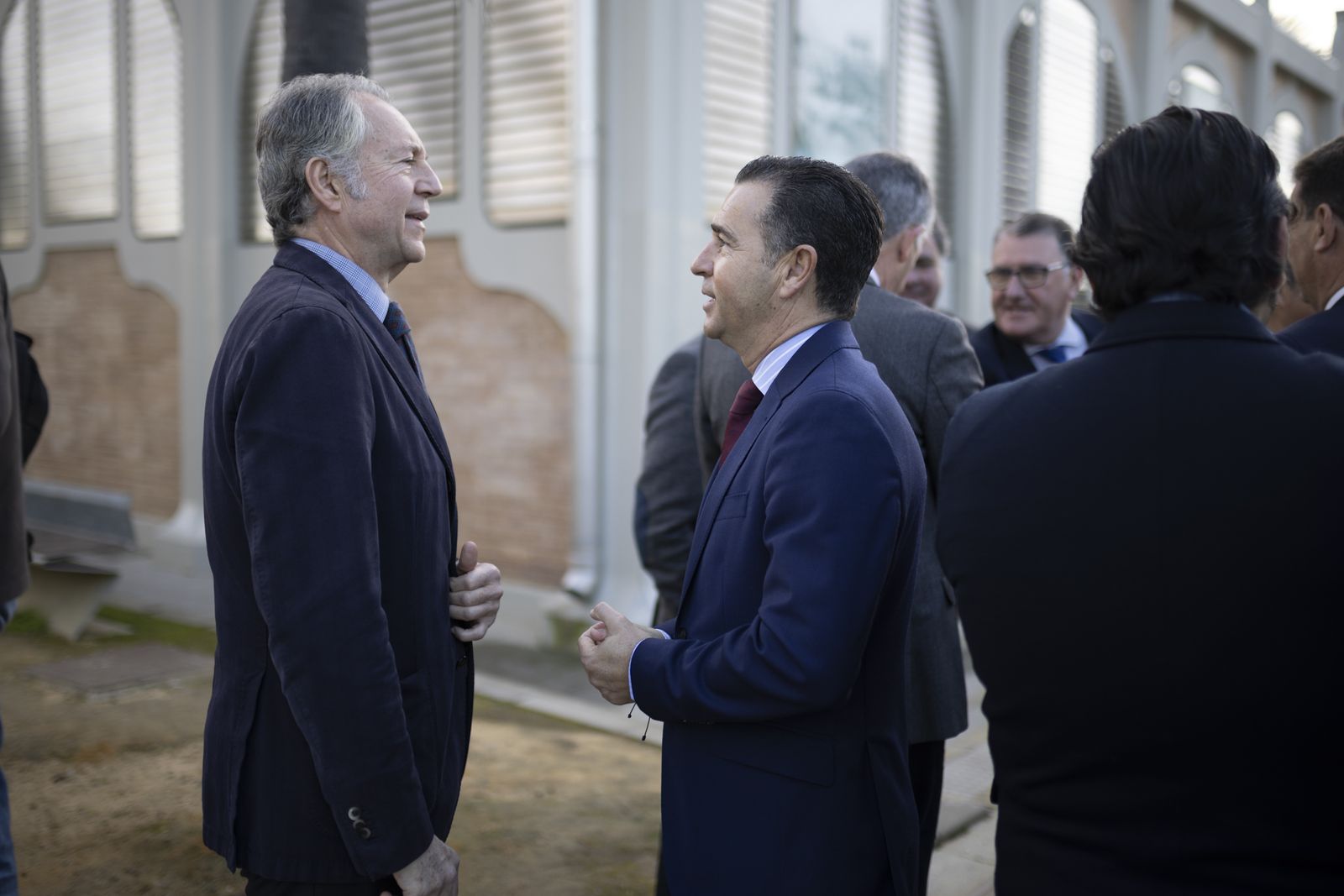 Imágenes del desayuno-coloquio con Jorge Paradela en el Foro Joly Andalucía celebrado en Huelva