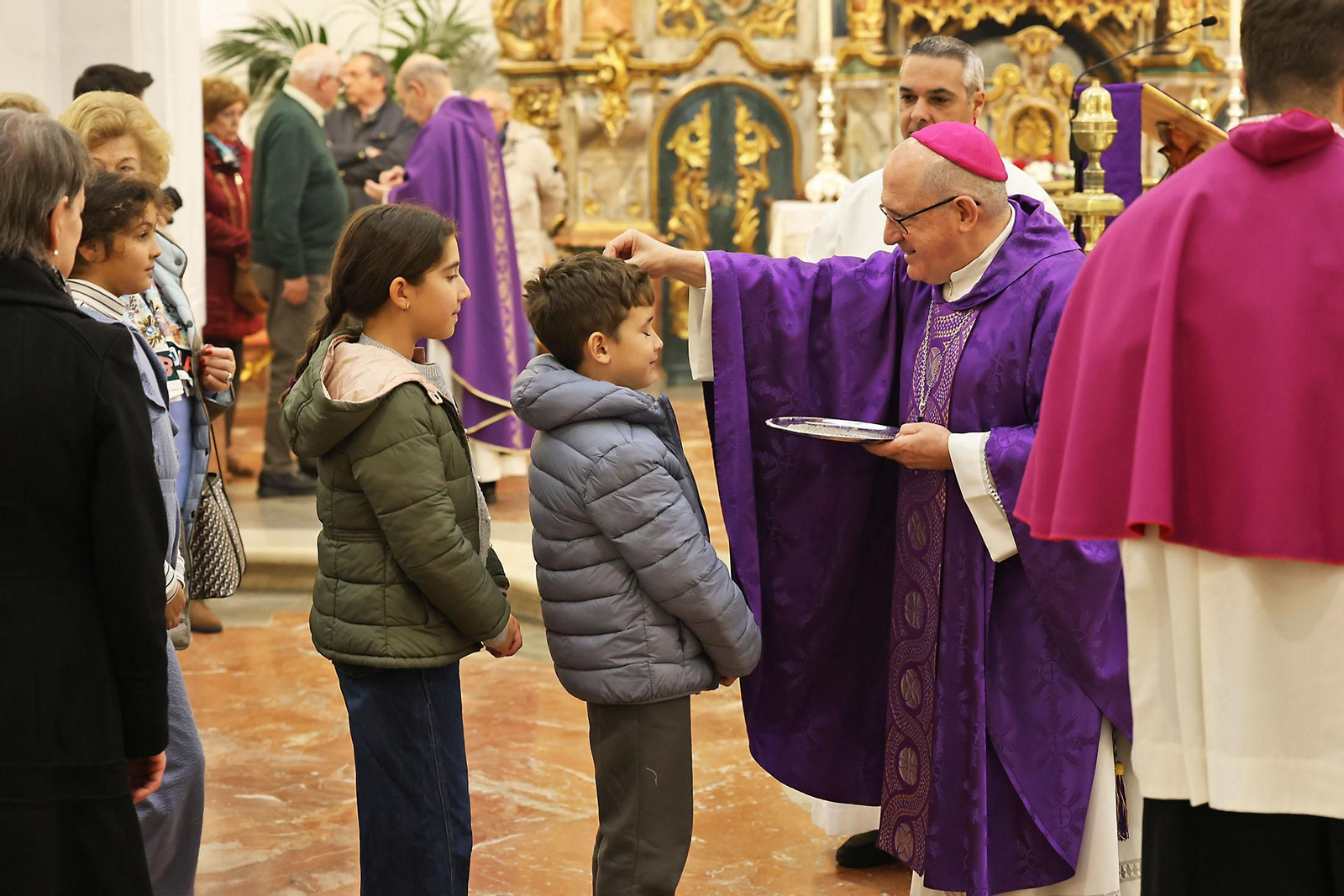 Imágenes de la Imposición de Cenizas en La Merced