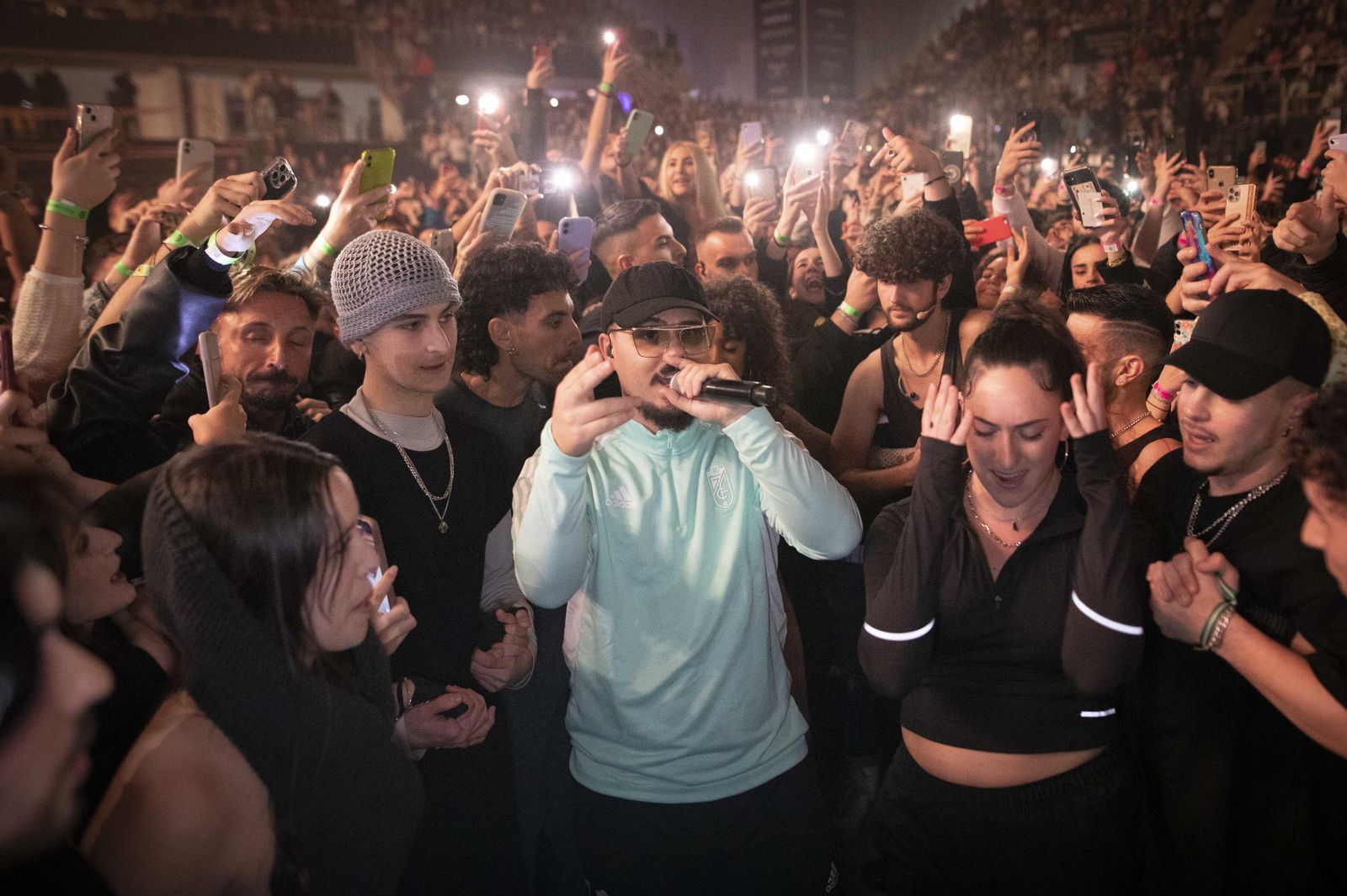 El Palacio estalla al son de Dellafuente, en imágenes