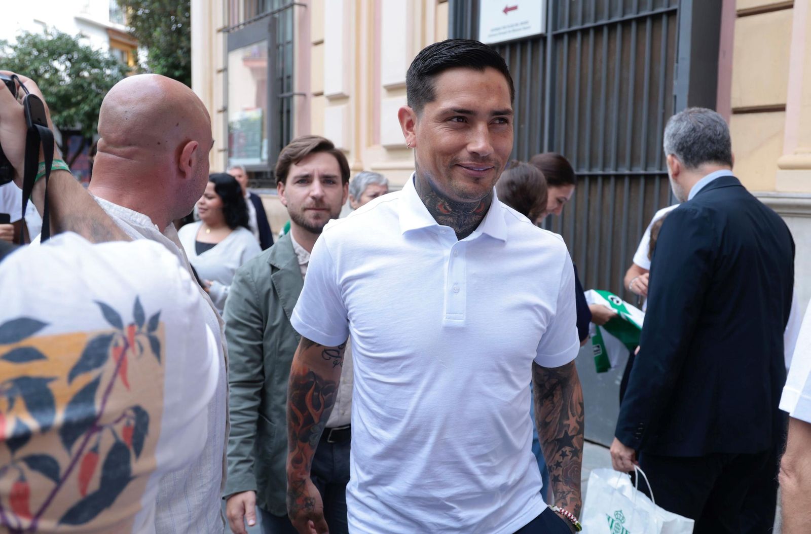 La visita del Betis a la Hermandad de El Museo, en imágenes