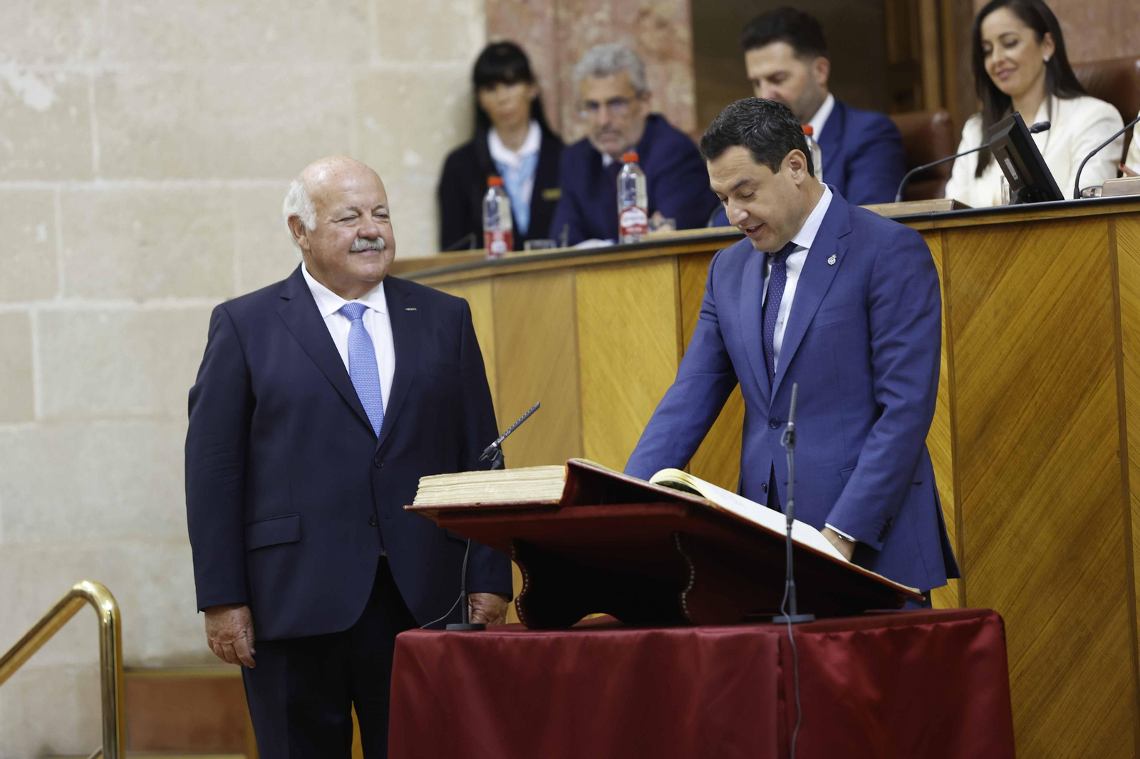 La constitución del Parlamento andaluz, todas las imágenes