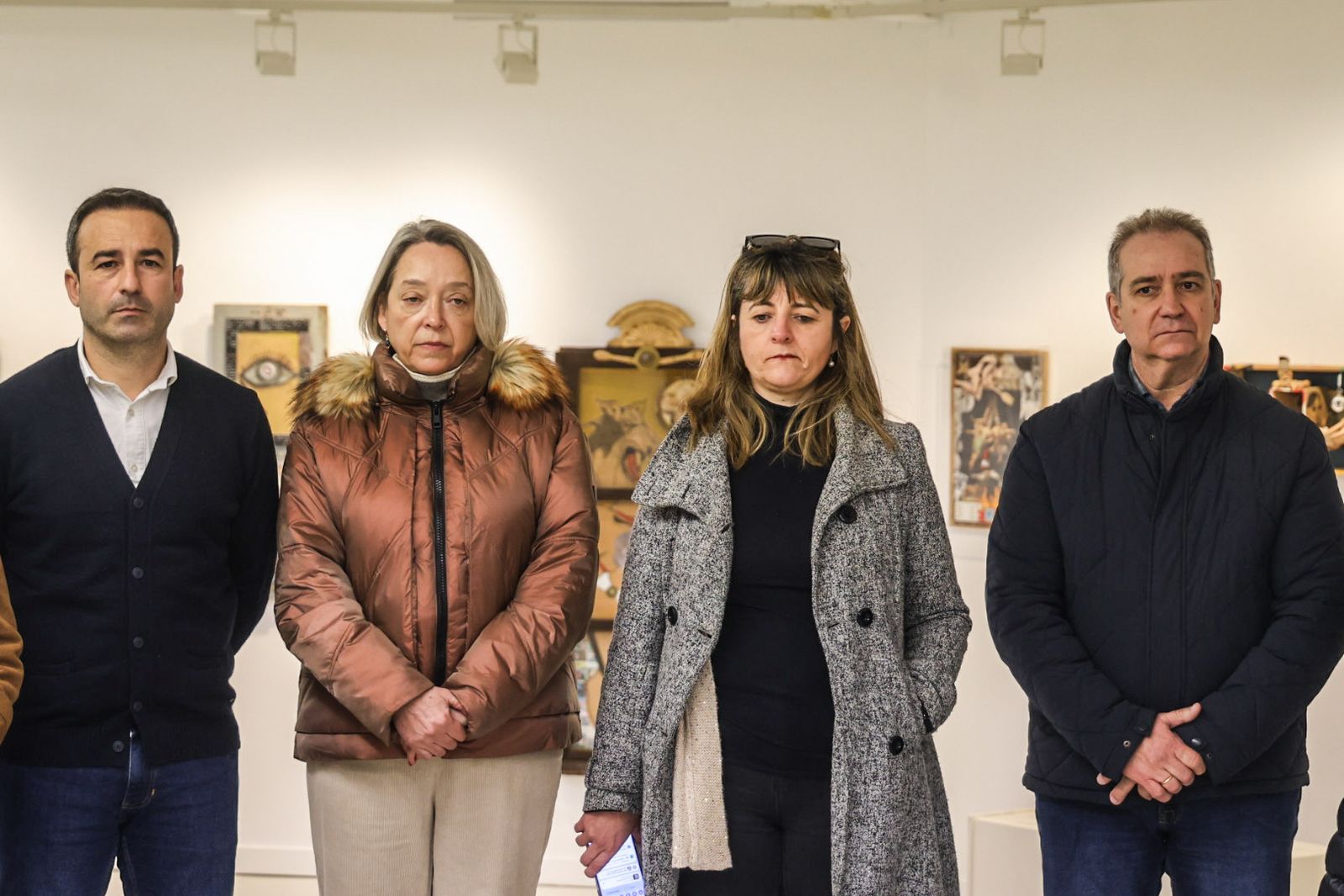 Minuto de silencio de la Universidad de Huelva por las víctimas del accidente ferroviario, en fotografías