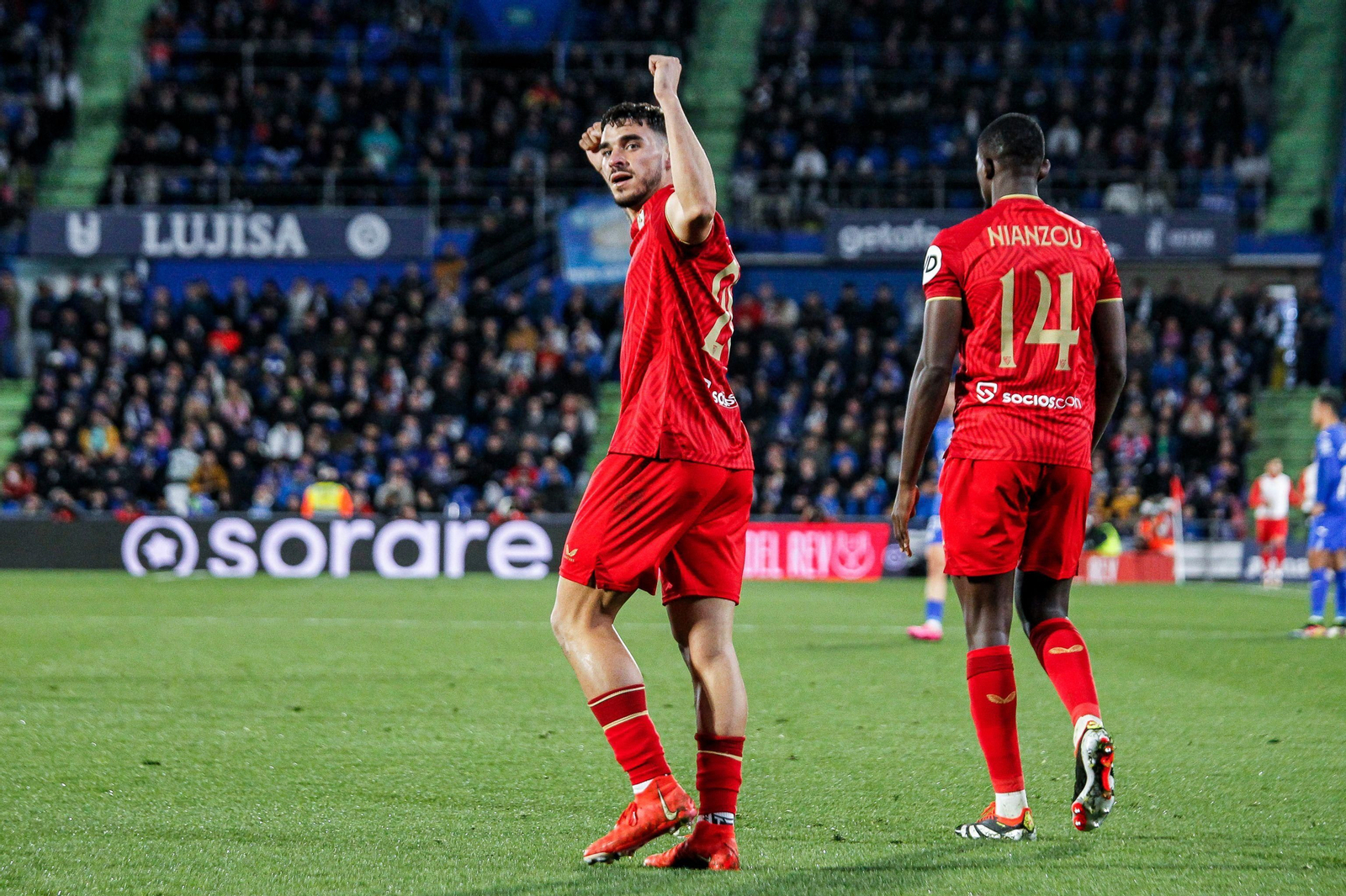 Isaac Romero celebra uno de sus goles ante el Getafe.