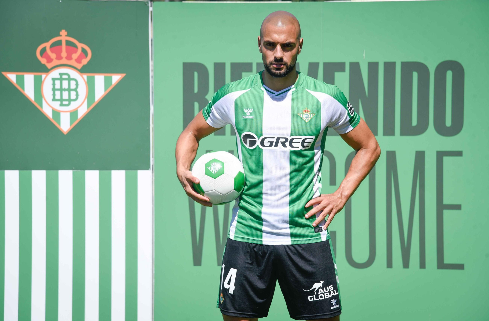 La presentación de Amrabat como jugador del Betis
