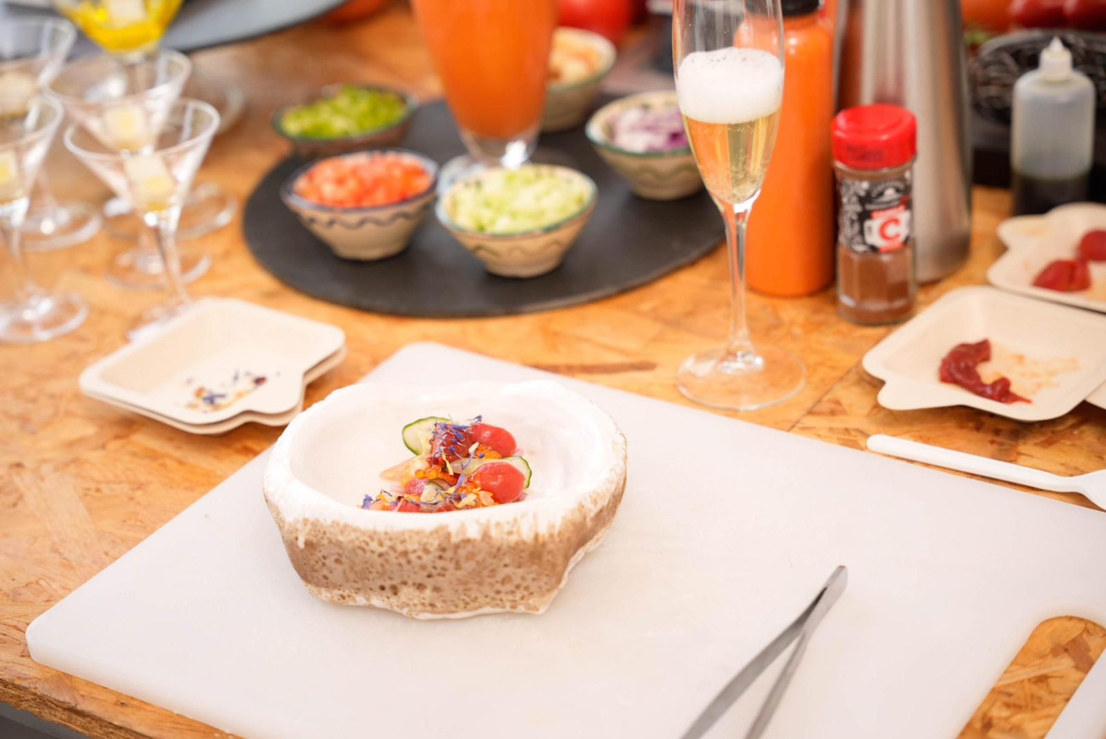 La Cofradía del Tomate y la semifinal del concurso gastronómico de la Feria de Almería, en imágenes