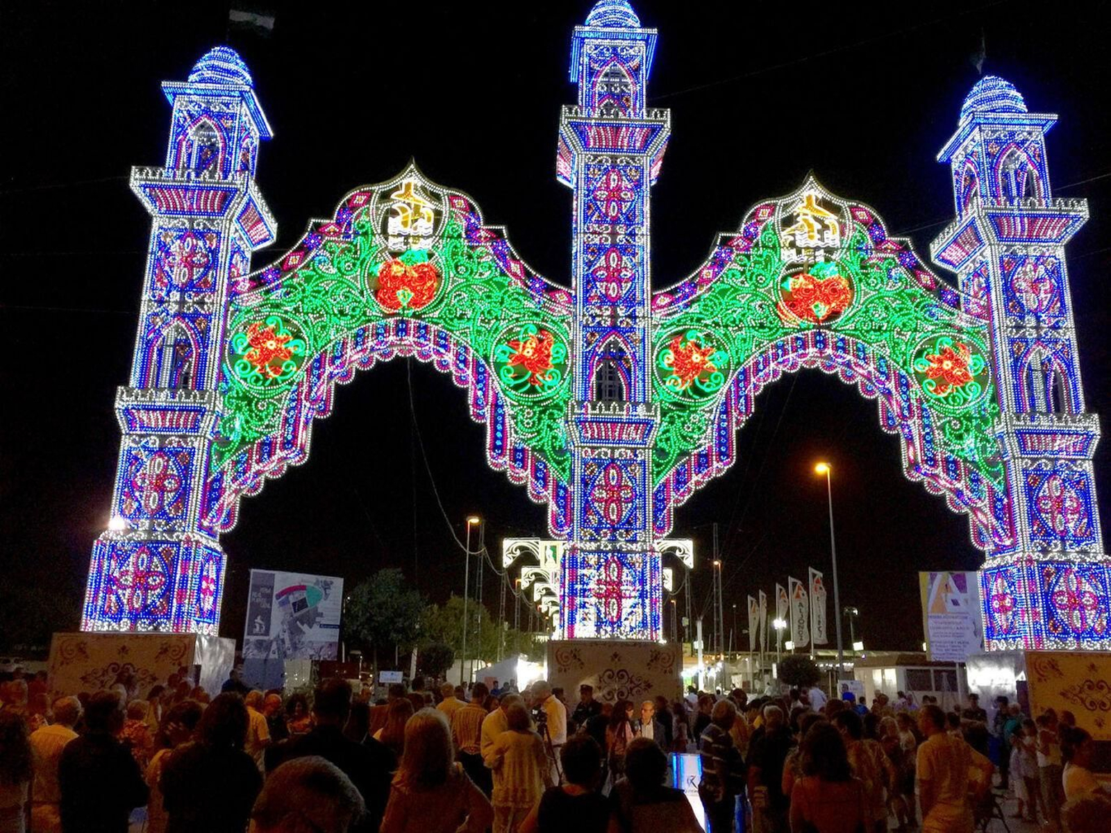 Portada de la Feria Real de Puente Genil.