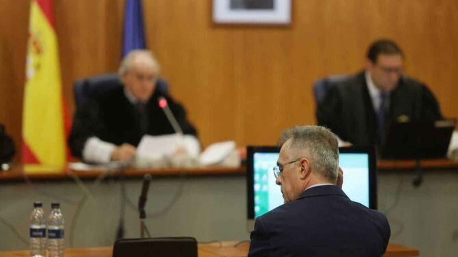 Barrientos, sentado en el banquillo en marzo de 2023. Barrientos, sentado en el banquillo en marzo de 2023.