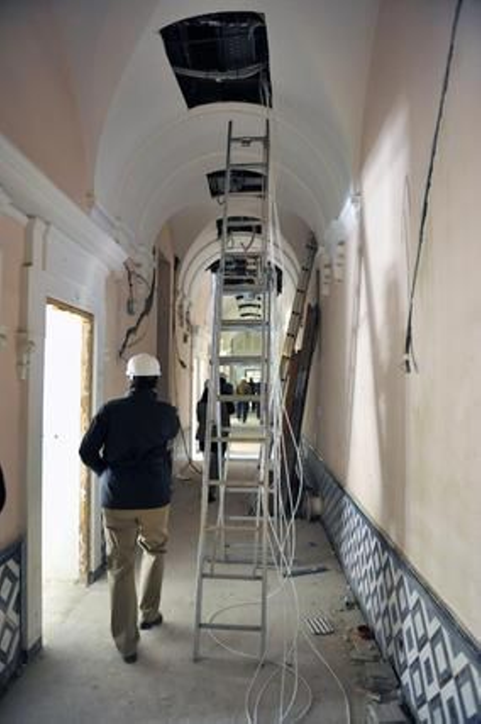 Las obras del hotel más importante de la ciudad, el Alfonso XIII.

Foto: Juan Carlos Vázquez