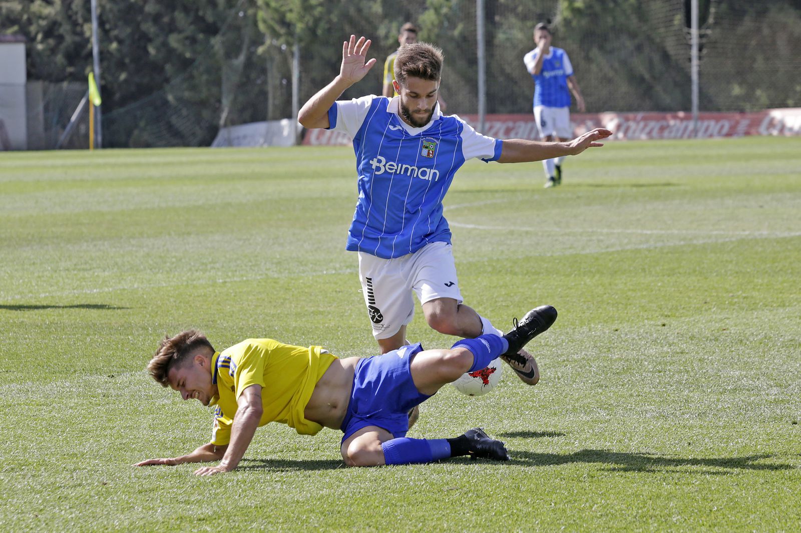 Adri, en su etapa en el Guadalcacín, en un partido ante el Cádiz B.