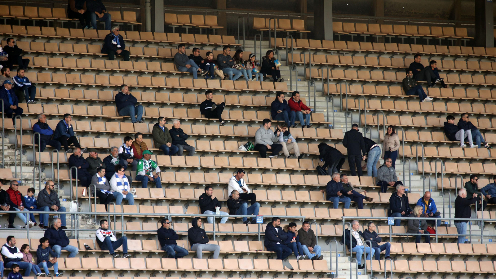 Búscate en el partido Xerez DFC - Atlético Sanluqueño en Chapín