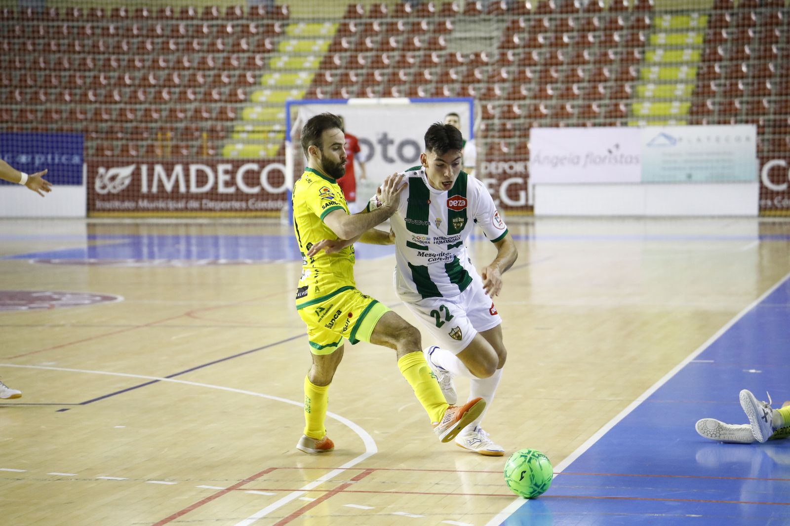 La derrota del Córdoba Futsal ante el Jaén Paraíso Interior, en imágenes