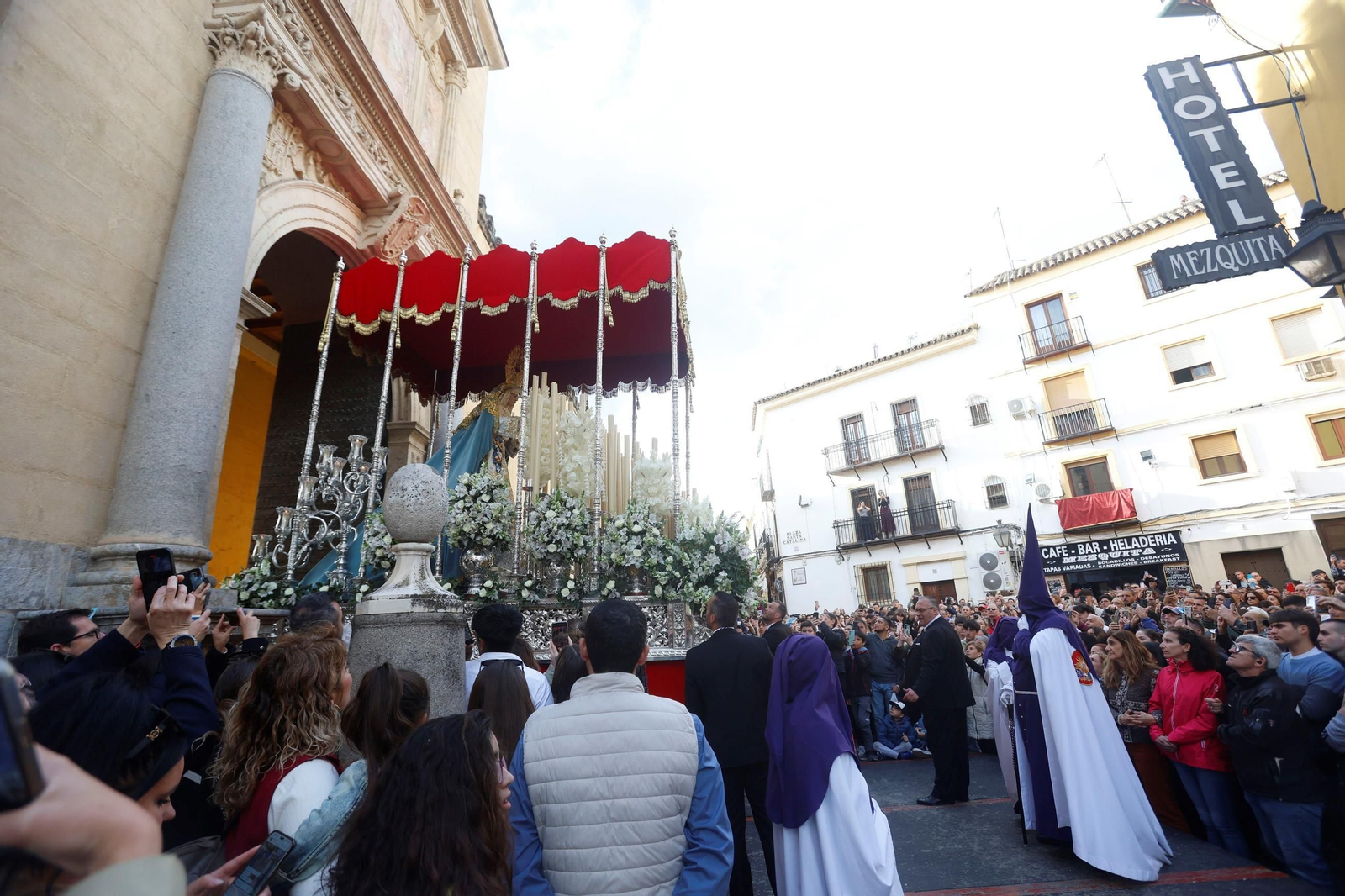 La procesión de la Agonía en este Martes Santo de Córdoba, en imágenes