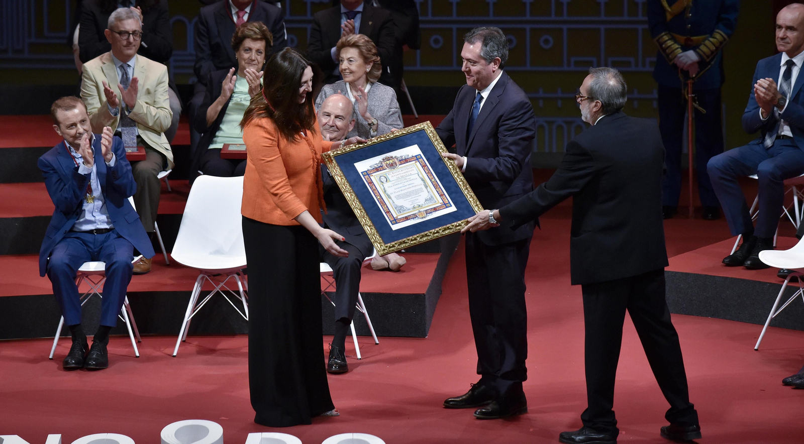 Las imágenes de la entrega de las Medallas de la Ciudad de Sevilla