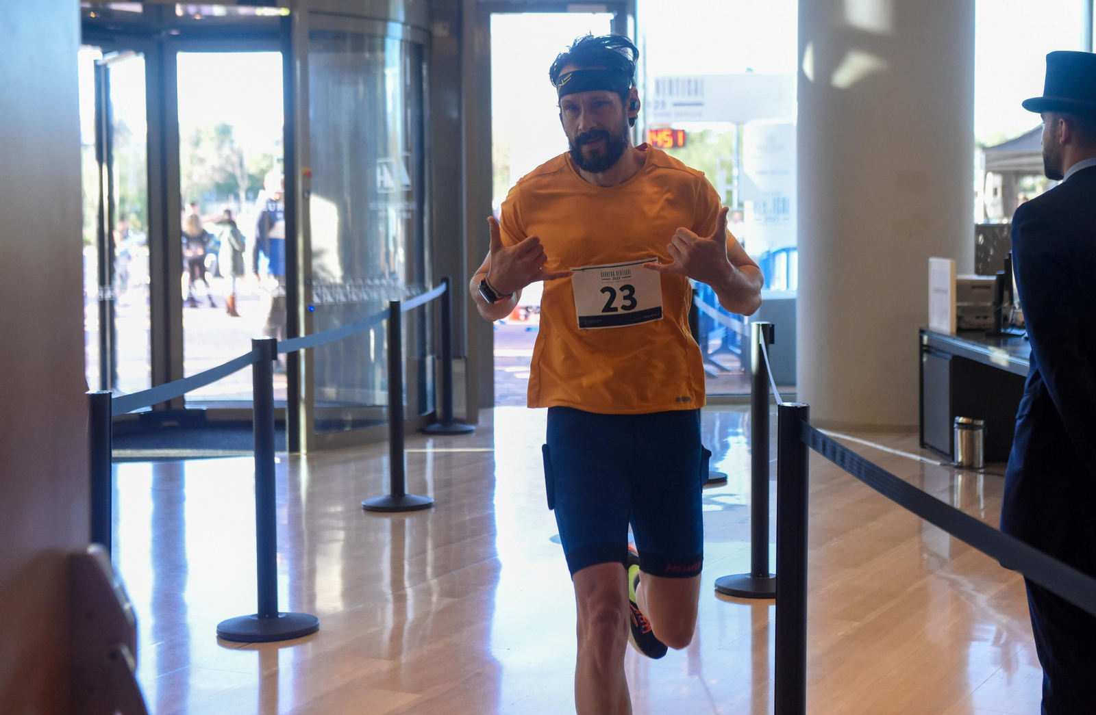 Imágenes de la I Carrera Vertical Eurostars Torre Sevilla