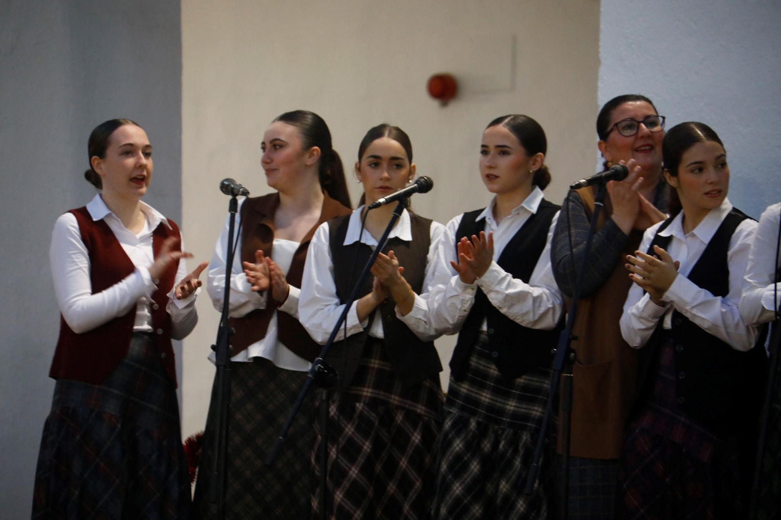 Las mejores fotos de la Zambomba de Navidad de la AECC en Córdoba