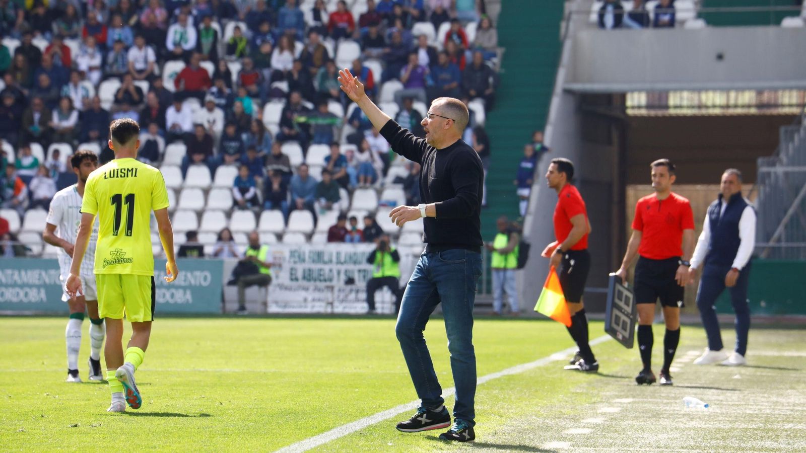 José Juan Romero da órdenes durante el CCF-Ceuta en El Arcángel.
