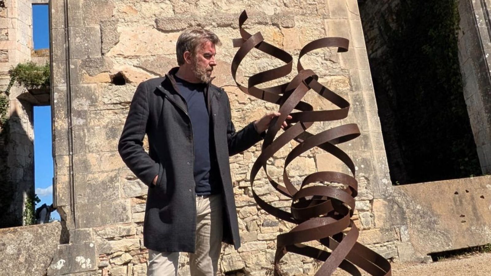 El artista Ariel Elizondo