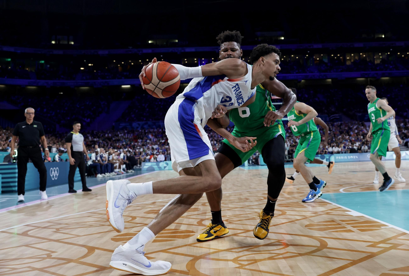 Wemby, frente a Brasil.